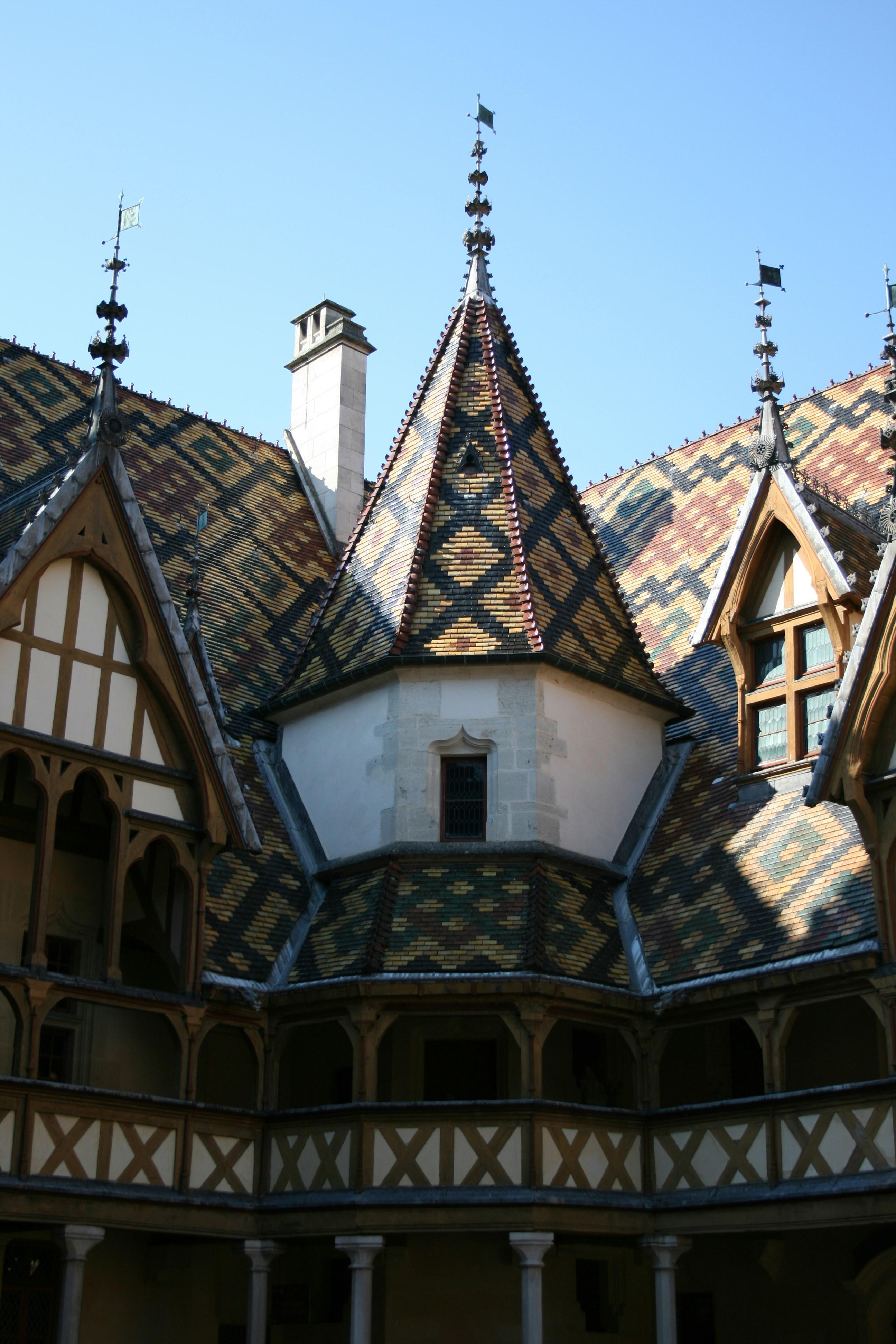 Burgundy Historic Villages Day Tour from Dijon