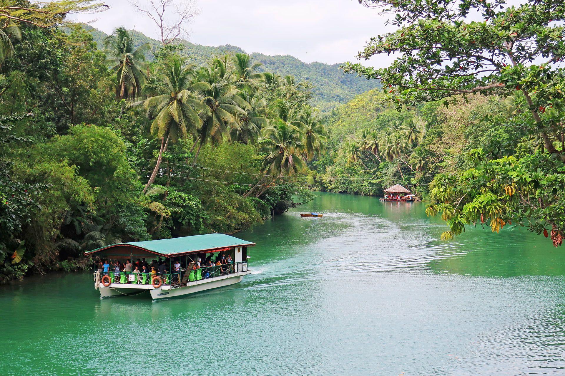 Loboc River Floating Restaurant Experience with Cultural Show