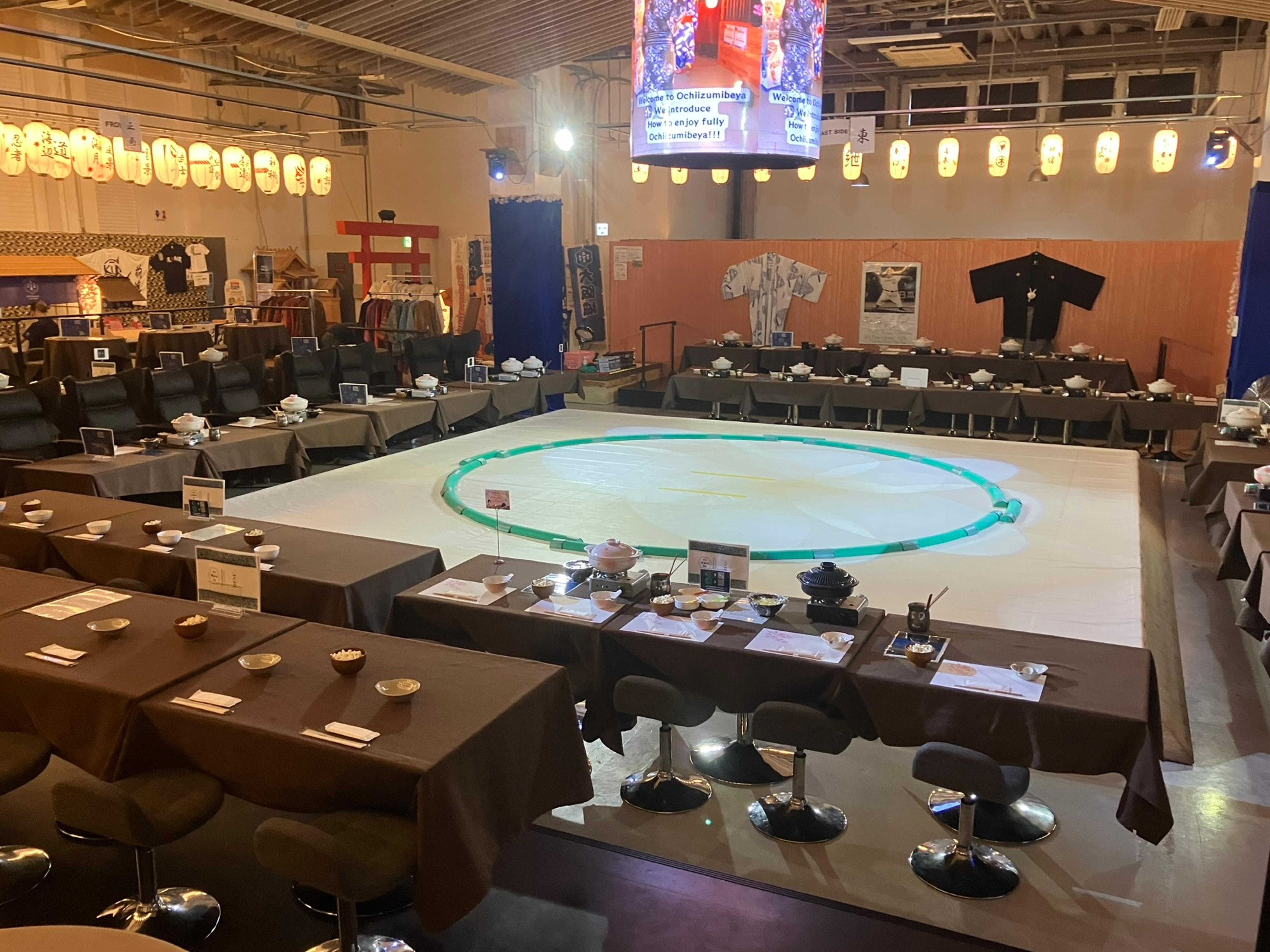 Osaka Sumo Show and Cultural Experience with Hot Pot