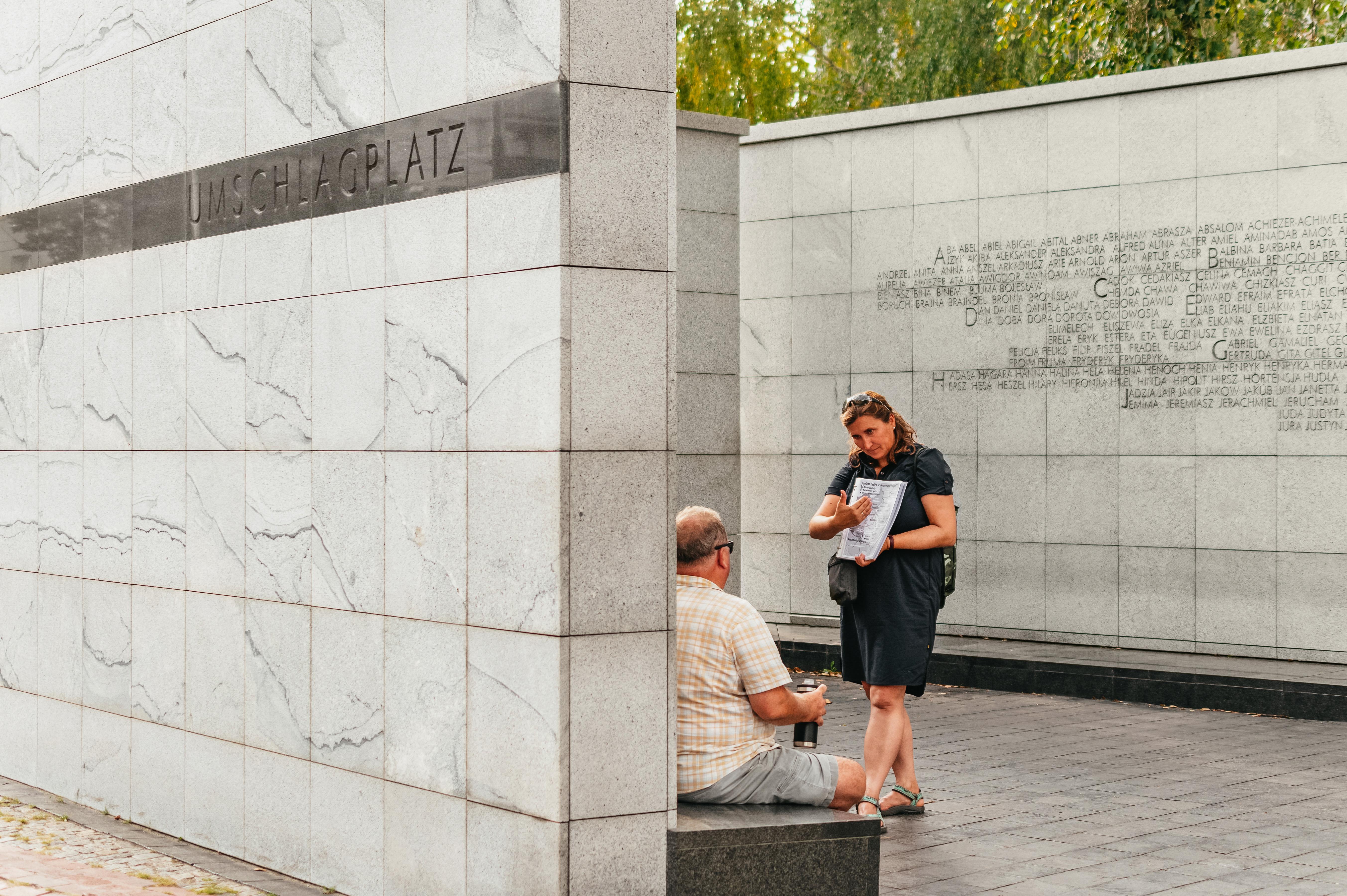 walking tour in Warsaw — photo 18