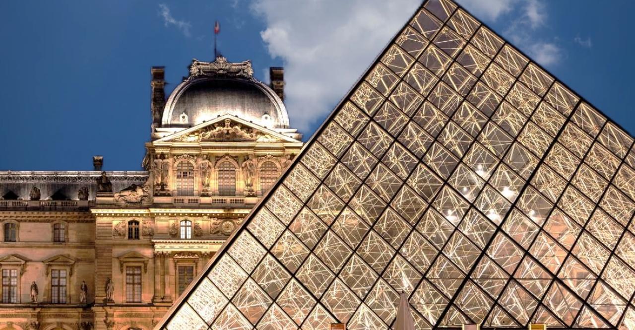 Louvre Museum Guided Entry & Seine River Cruise