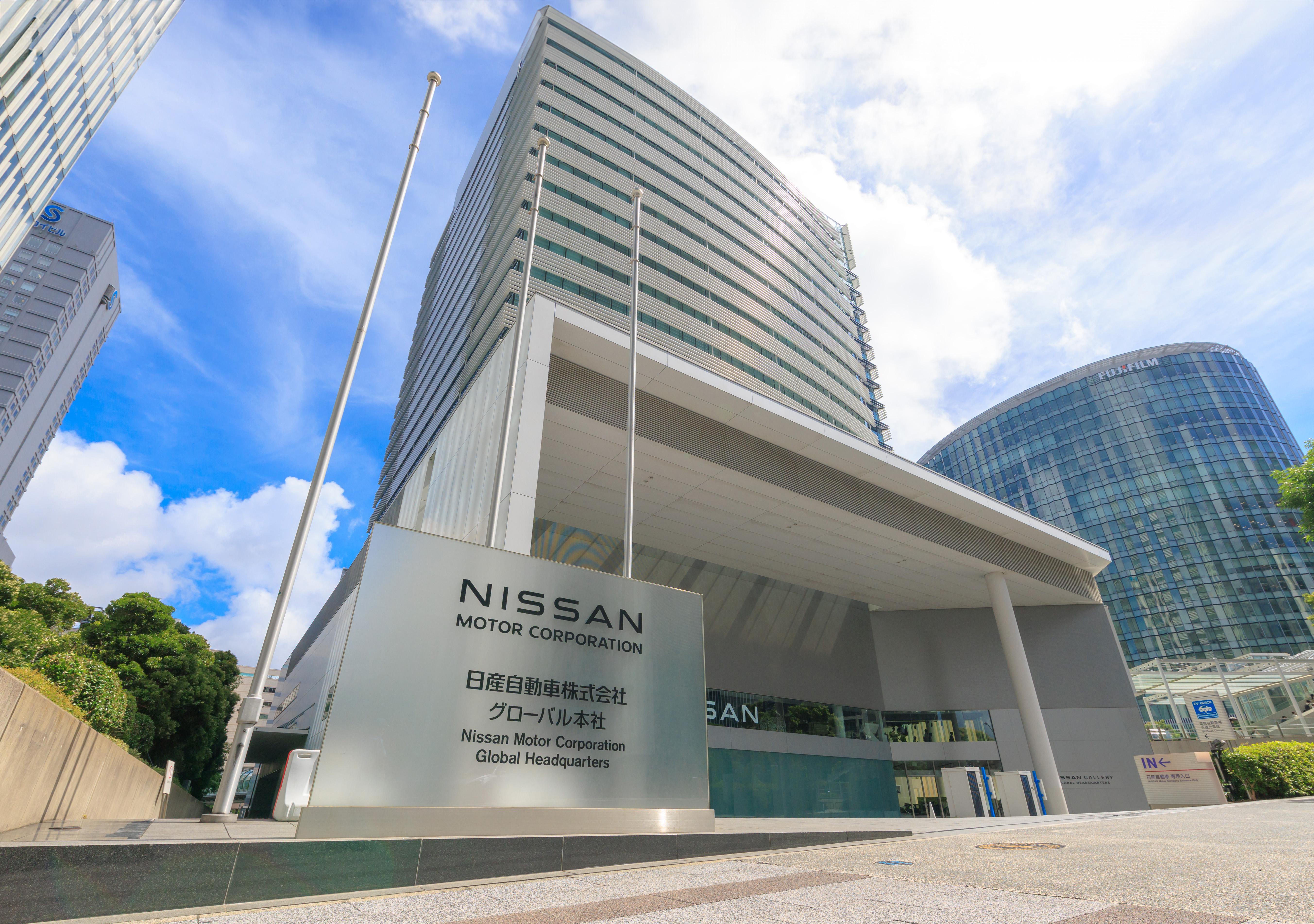 Tokyo: JDM Daikoku Parking Area & Nissan Facility Tour