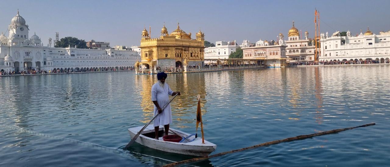 Amritsar: Golden Temple & Jallianwala Bagh Guided Walking Tour