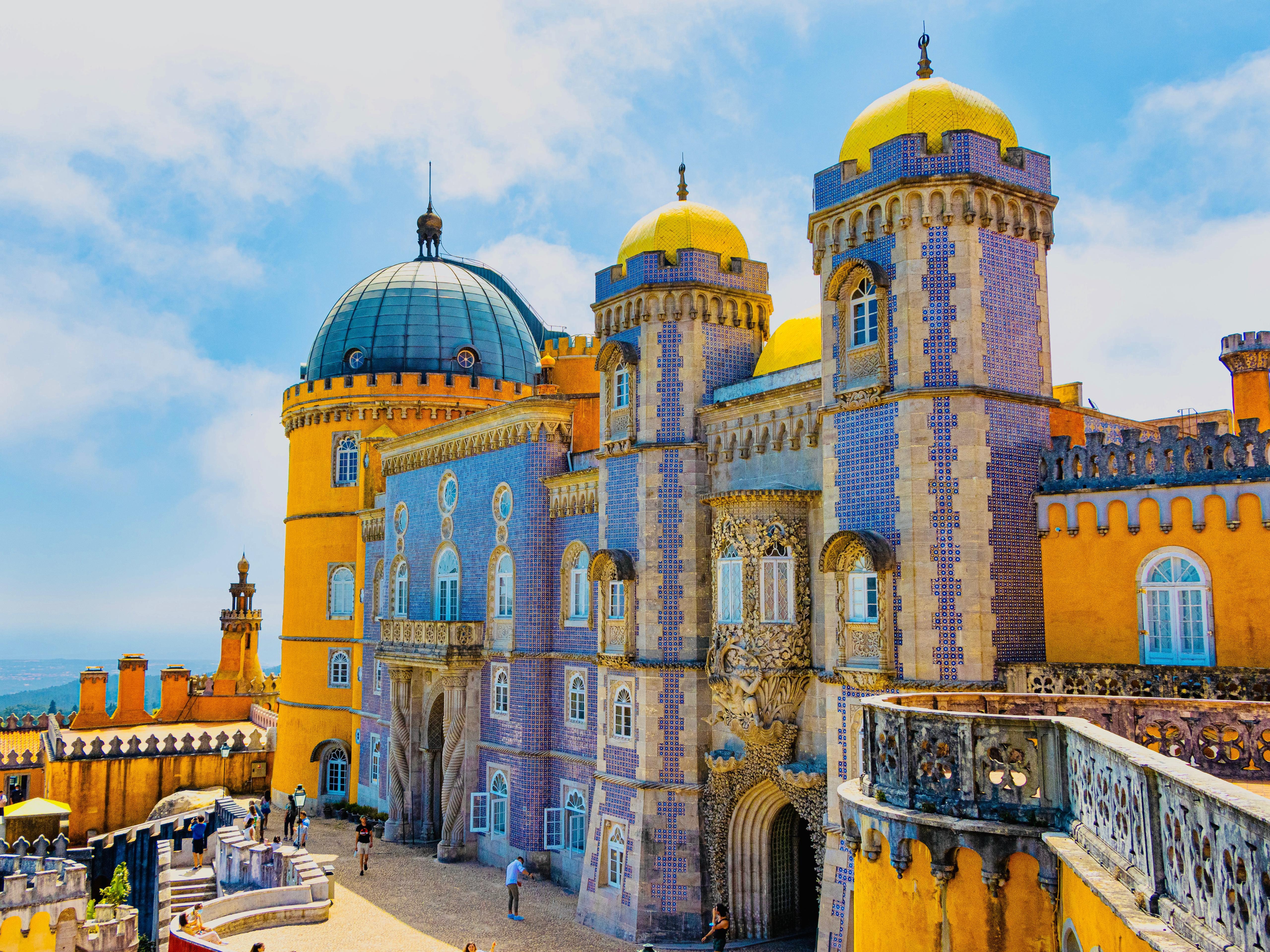 Sintra, Pena Palace, Regaleira, Cabo da Roca & Cascais: Full-Day Tour from Lisbon