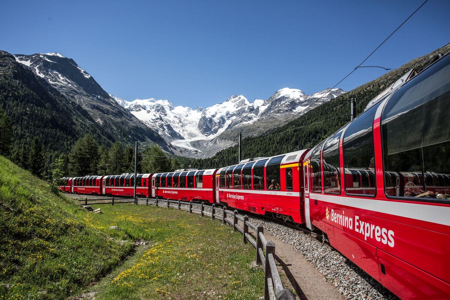 Swiss Travel Pass: Unlimited Train, Bus & Boat Travel