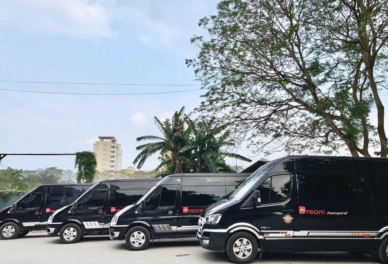 Hanoi–Sapa Luxury Limousine Bus Transfer