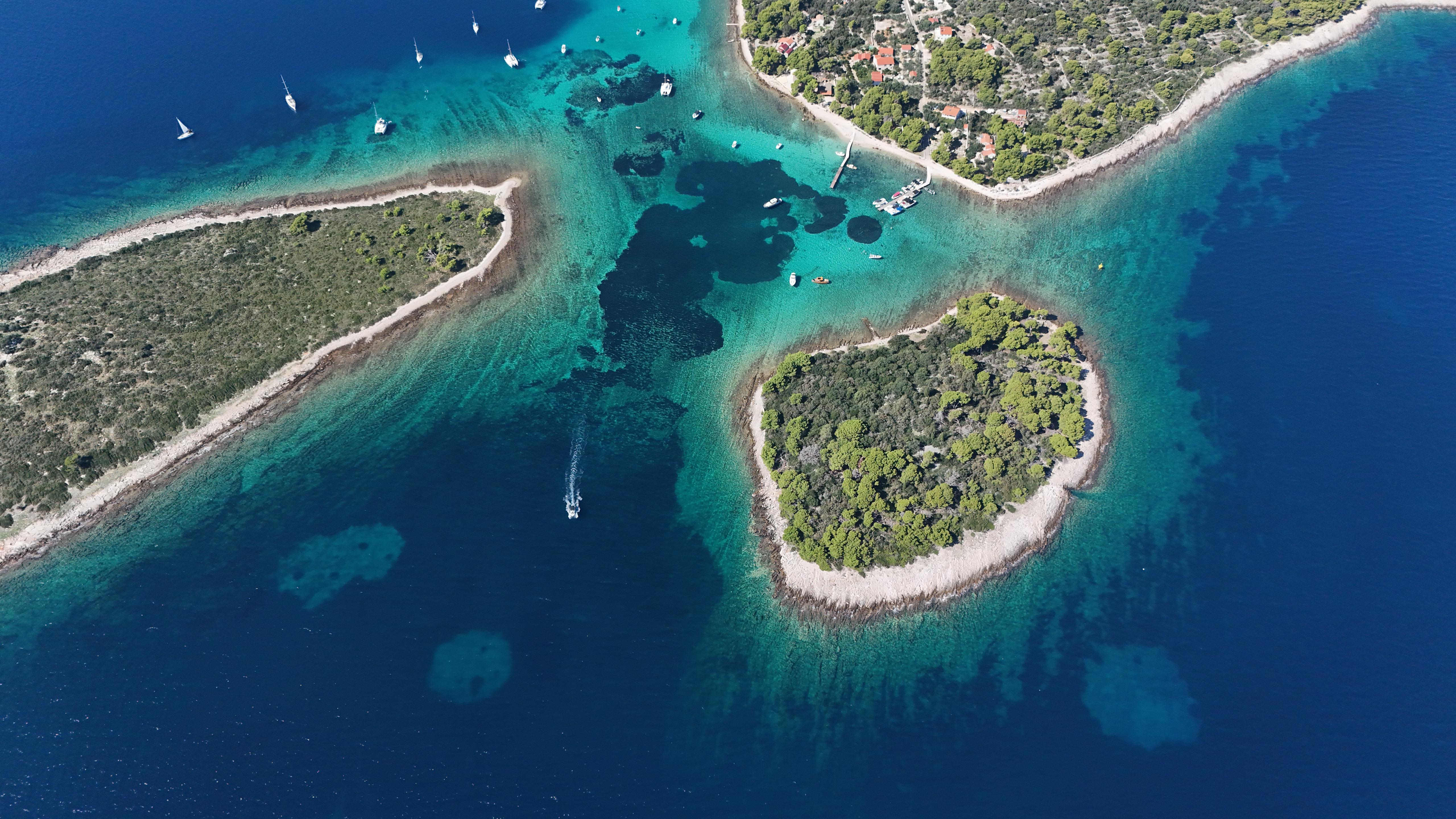 Split: Premium Blue Lagoon & 3-Island Speedboat Adventure