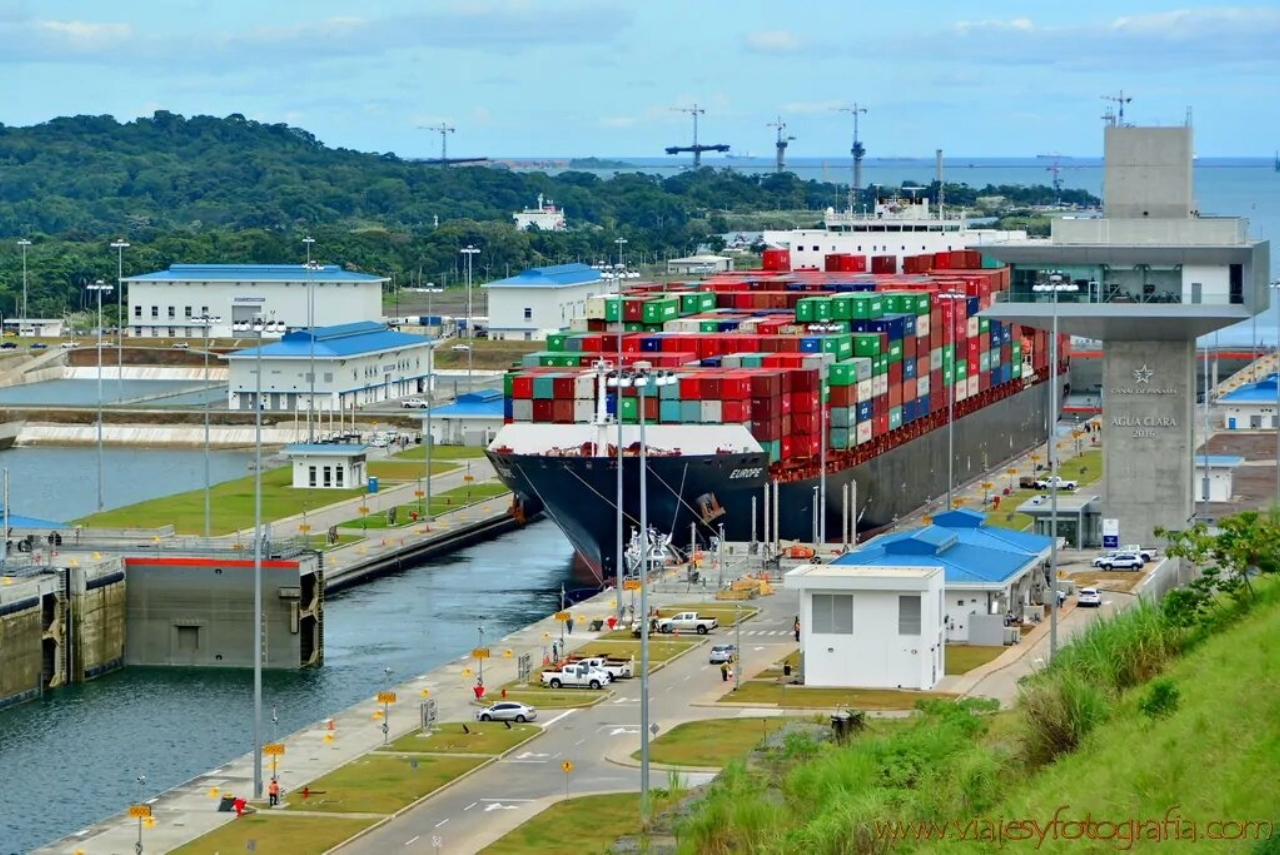 Panama Canal Private Discovery: Atlantic & Pacific Locks