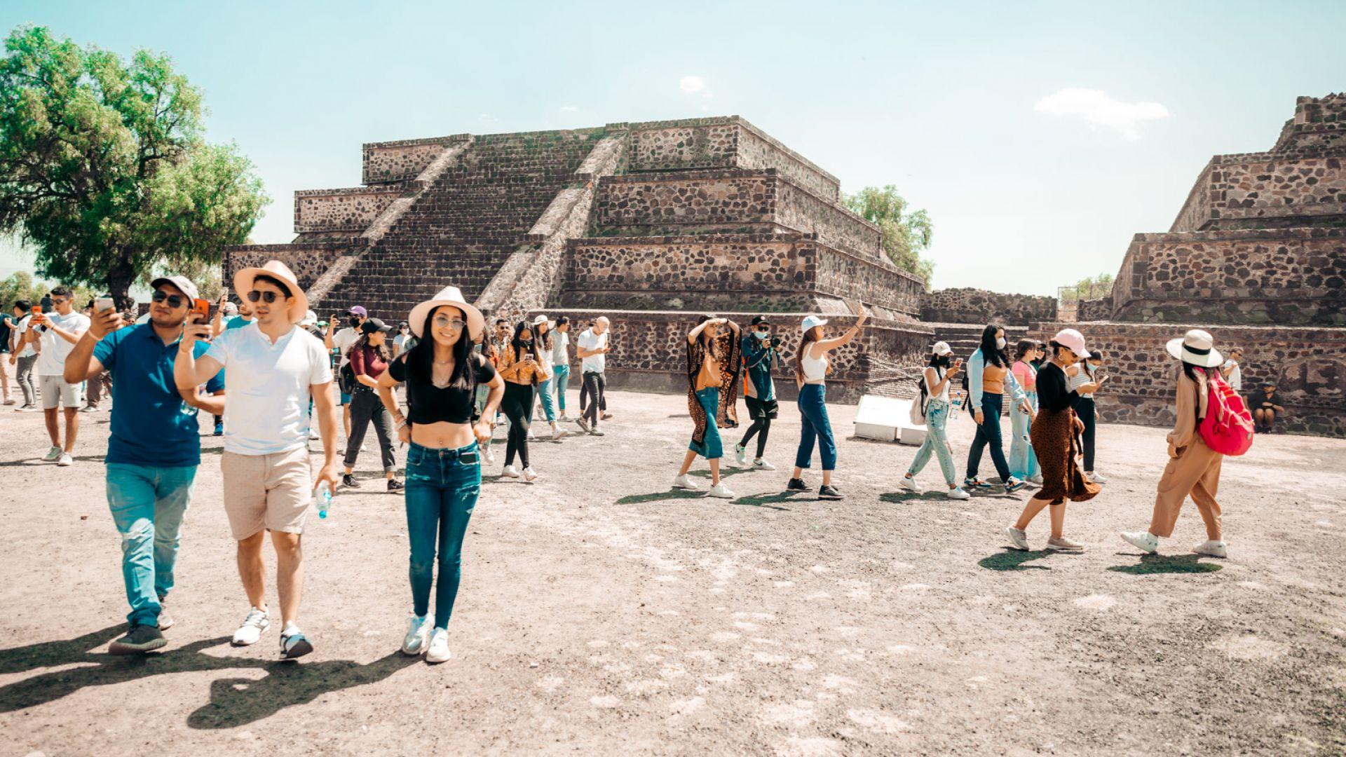 Teotihuacan Pyramids & Sacred Pre-Hispanic Cave