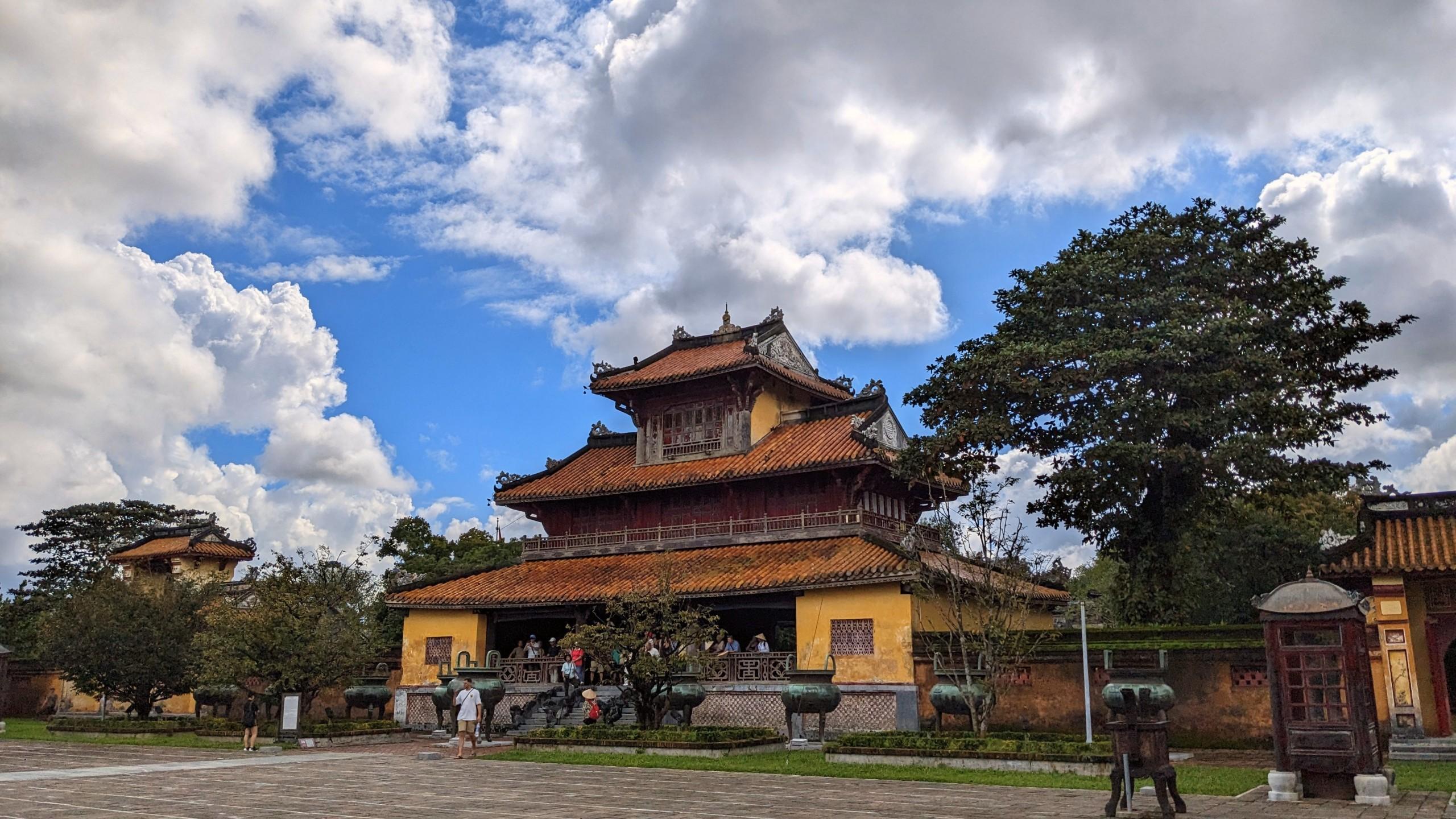 Hue Imperial City, Royal Tombs & Perfume River Discovery