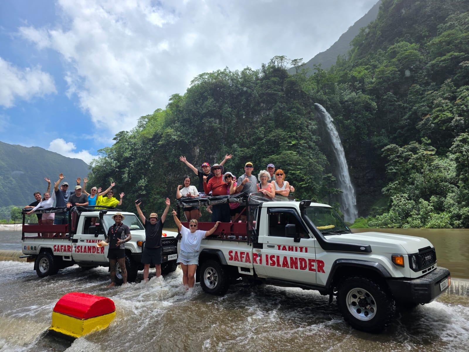 Tahiti 4x4 Mountain Safari: Papenoo Valley Adventure