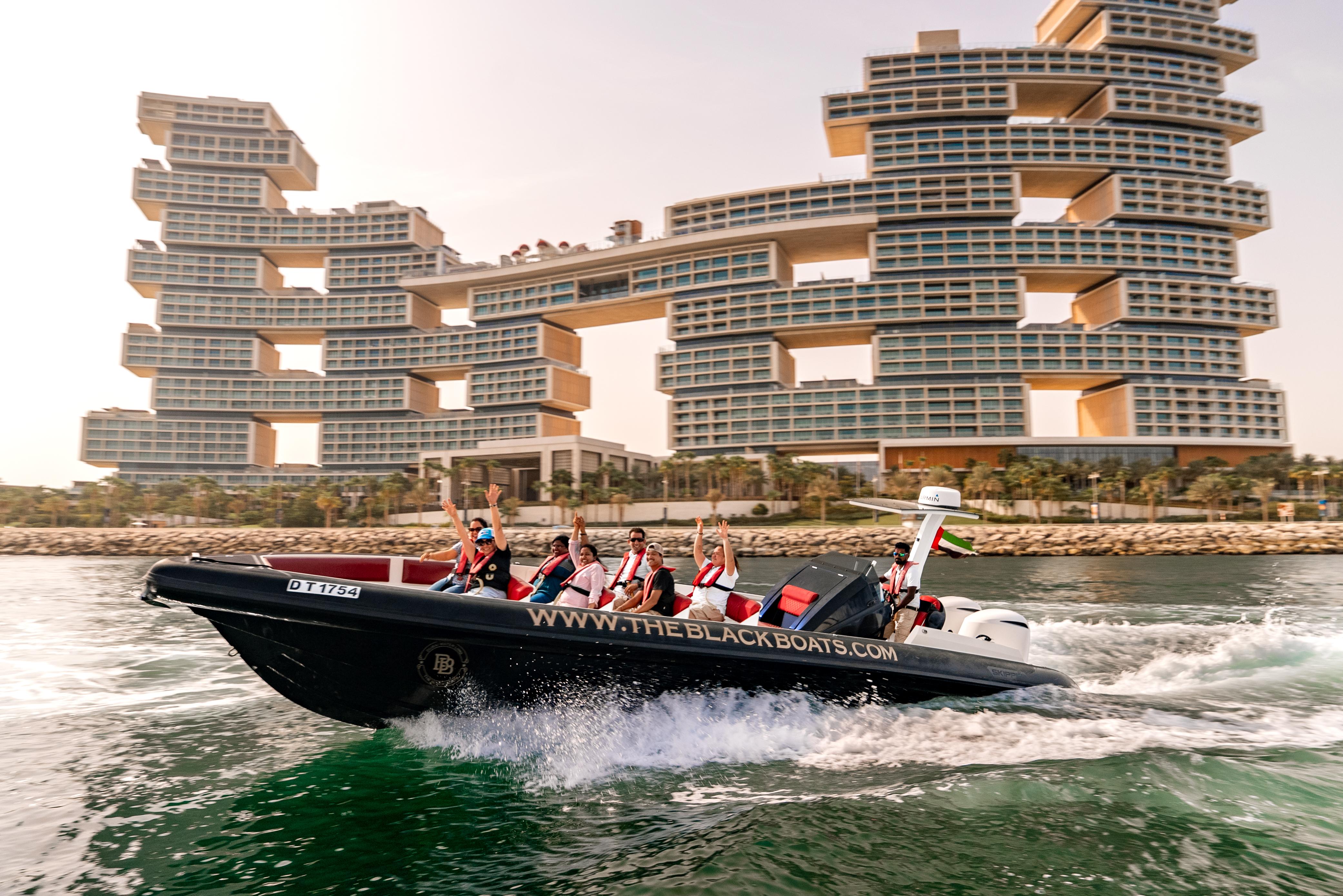 Dubai Marina Speed Boat Tour: Atlantis & Burj Al Arab Views