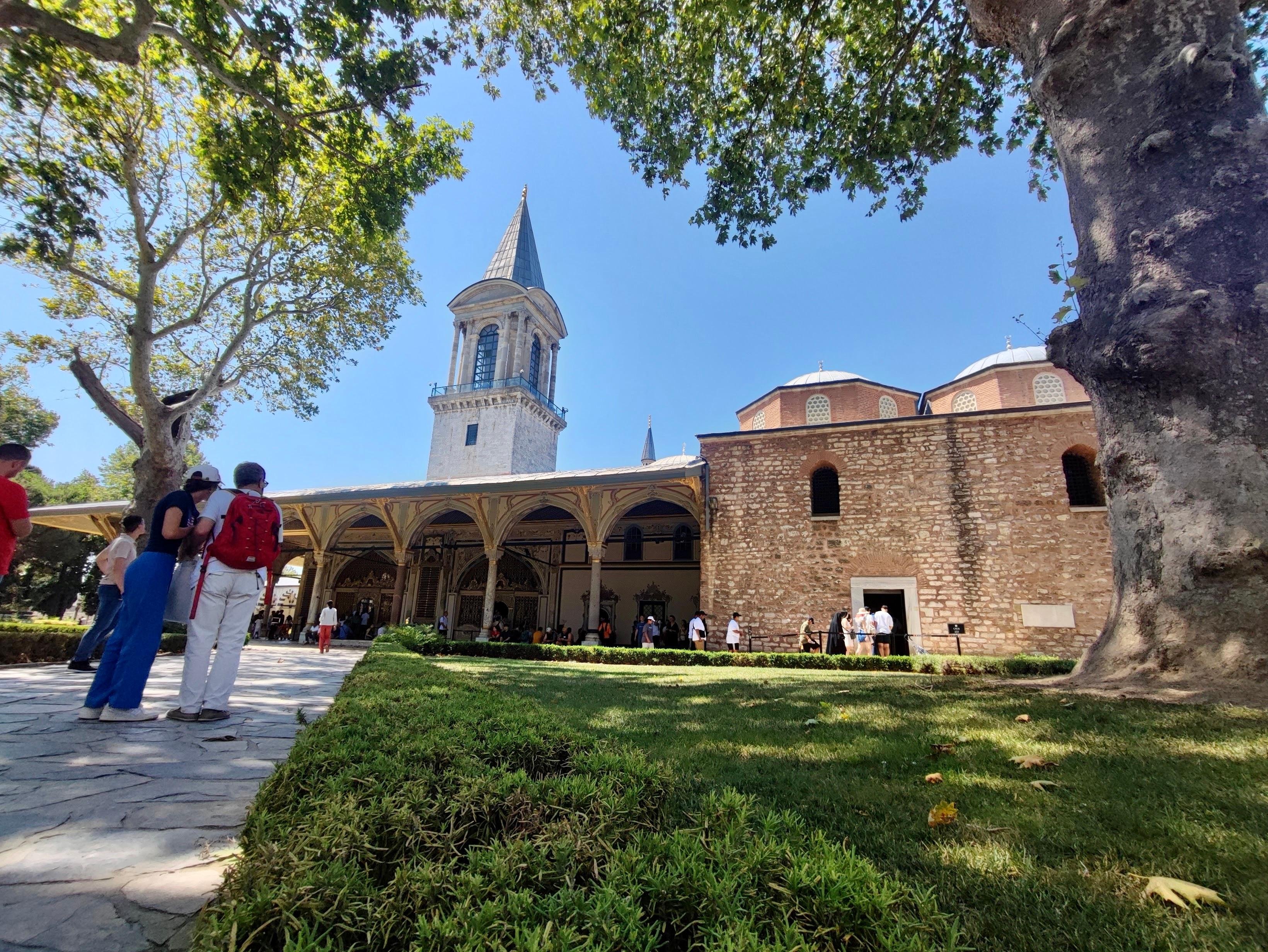 Guided Istanbul Highlights: Blue Mosque & Topkapi Palace