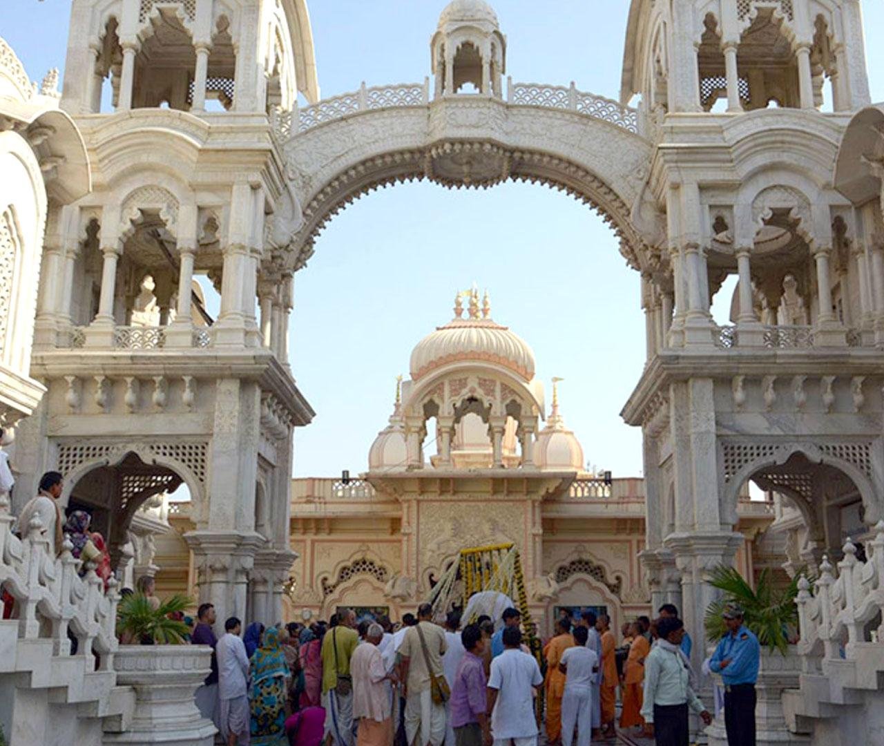 Mathura & Vrindavan Spiritual Day Tour from Agra