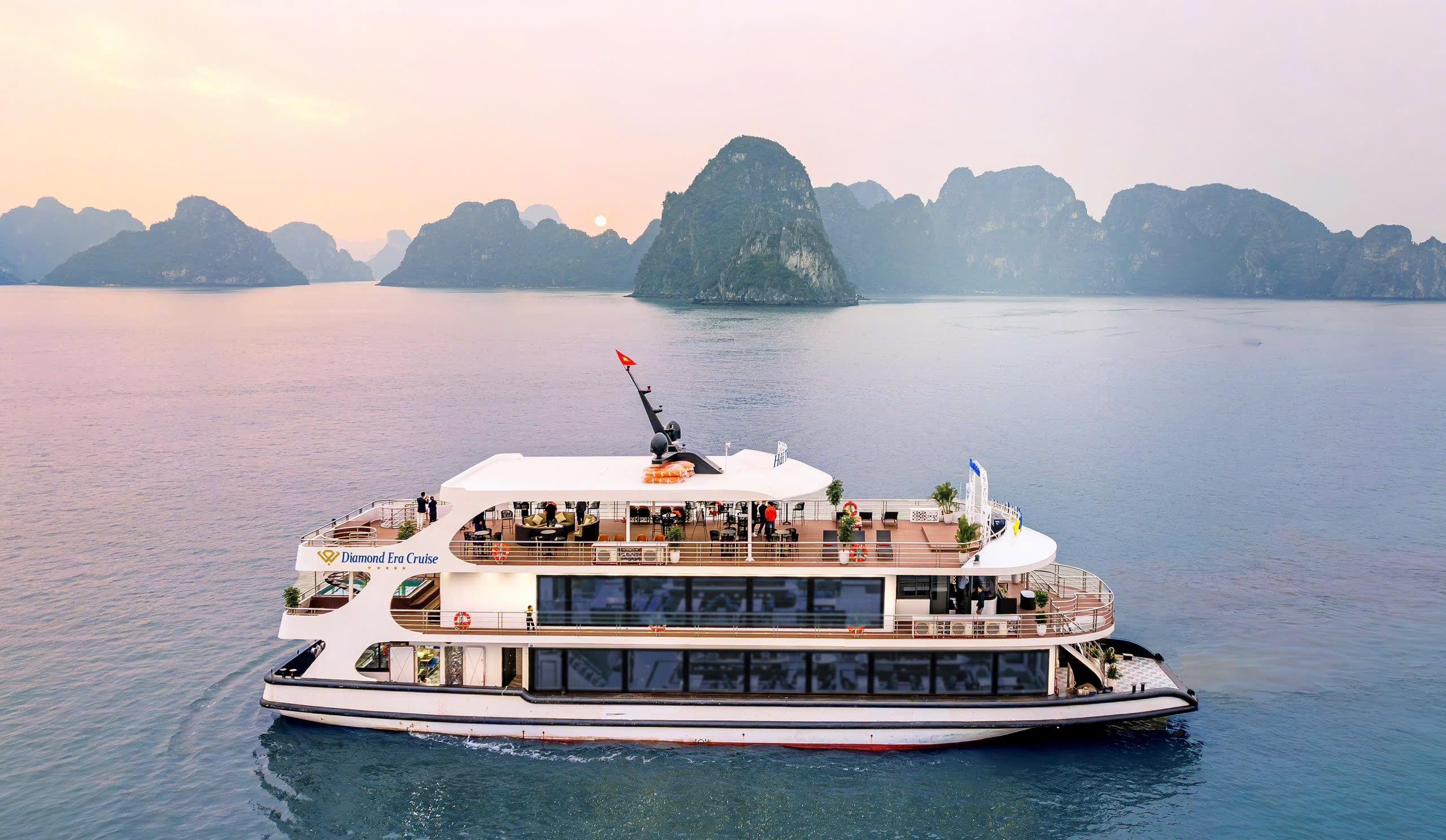 Ha Long Bay Day Trip from Hanoi: Sung Sot Cave, Titop Island & Luon Cave