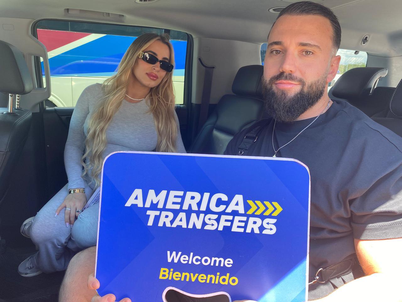 Cancun Private Luxury Airport Transfer (One-Way or Roundtrip)