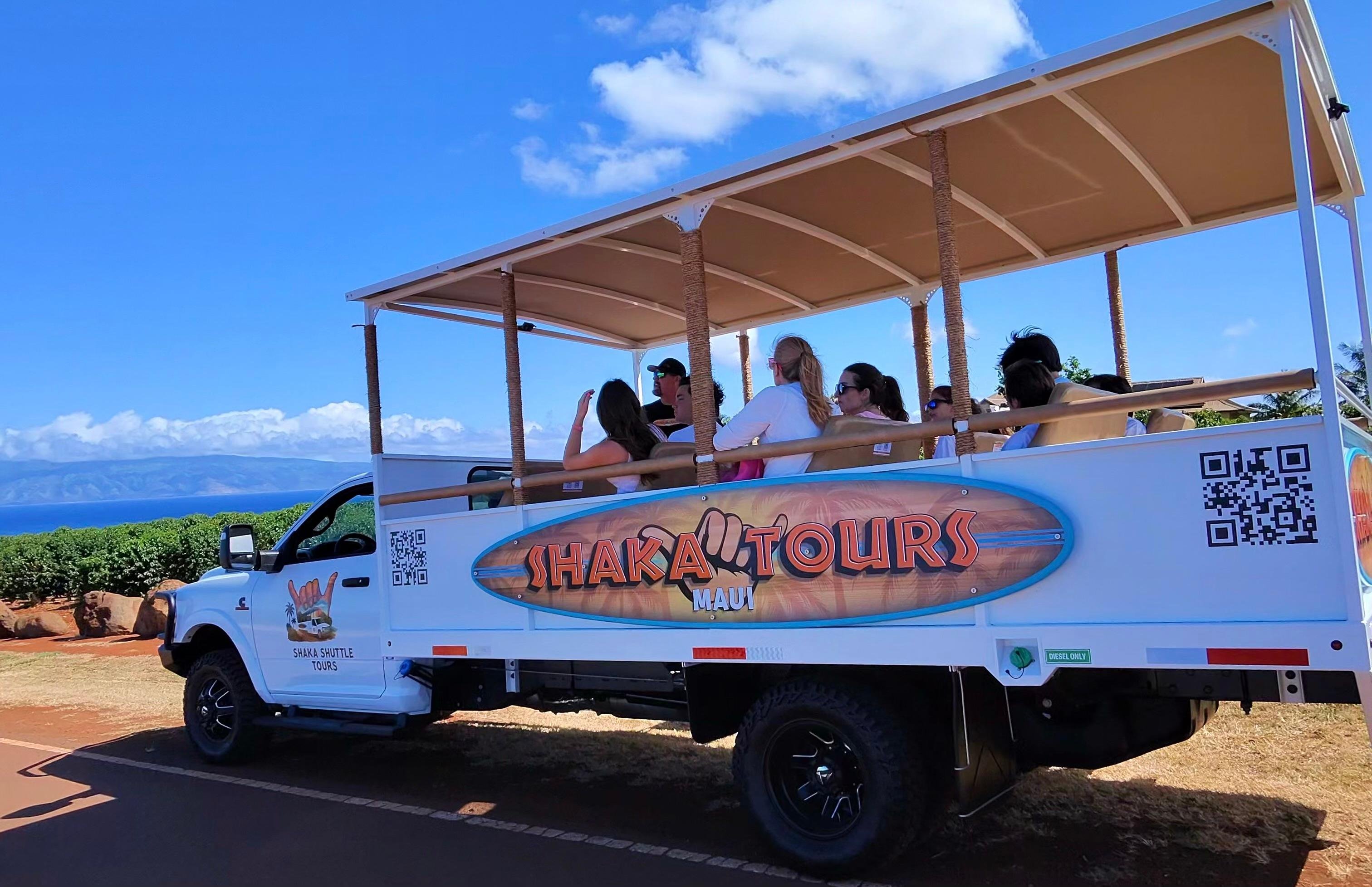 West Maui Open-Air Highlights Tour from Kāʻanapali