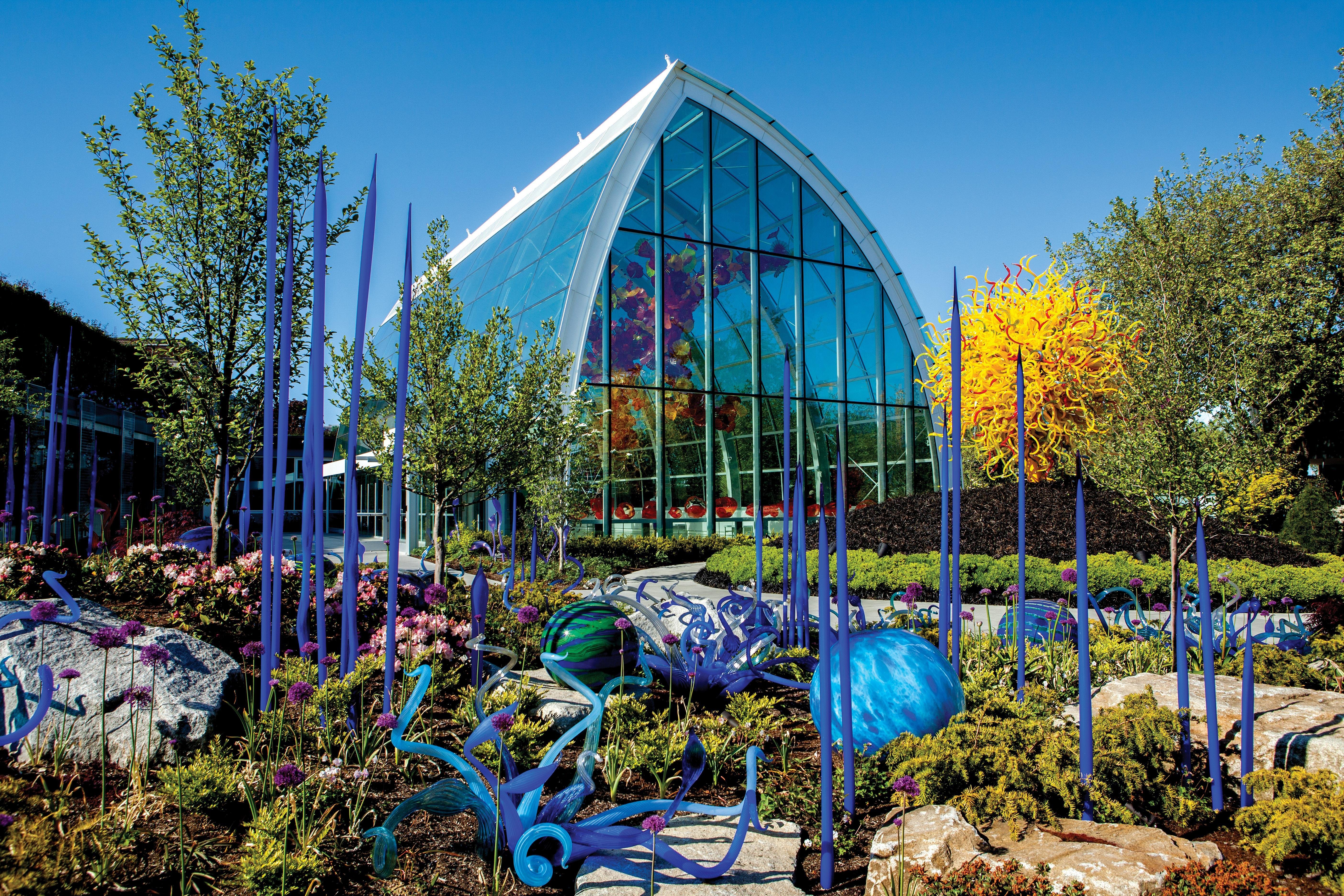 Space Needle Seattle — observation deck, glass floor, and Chihuly Garden and Glass — image 15