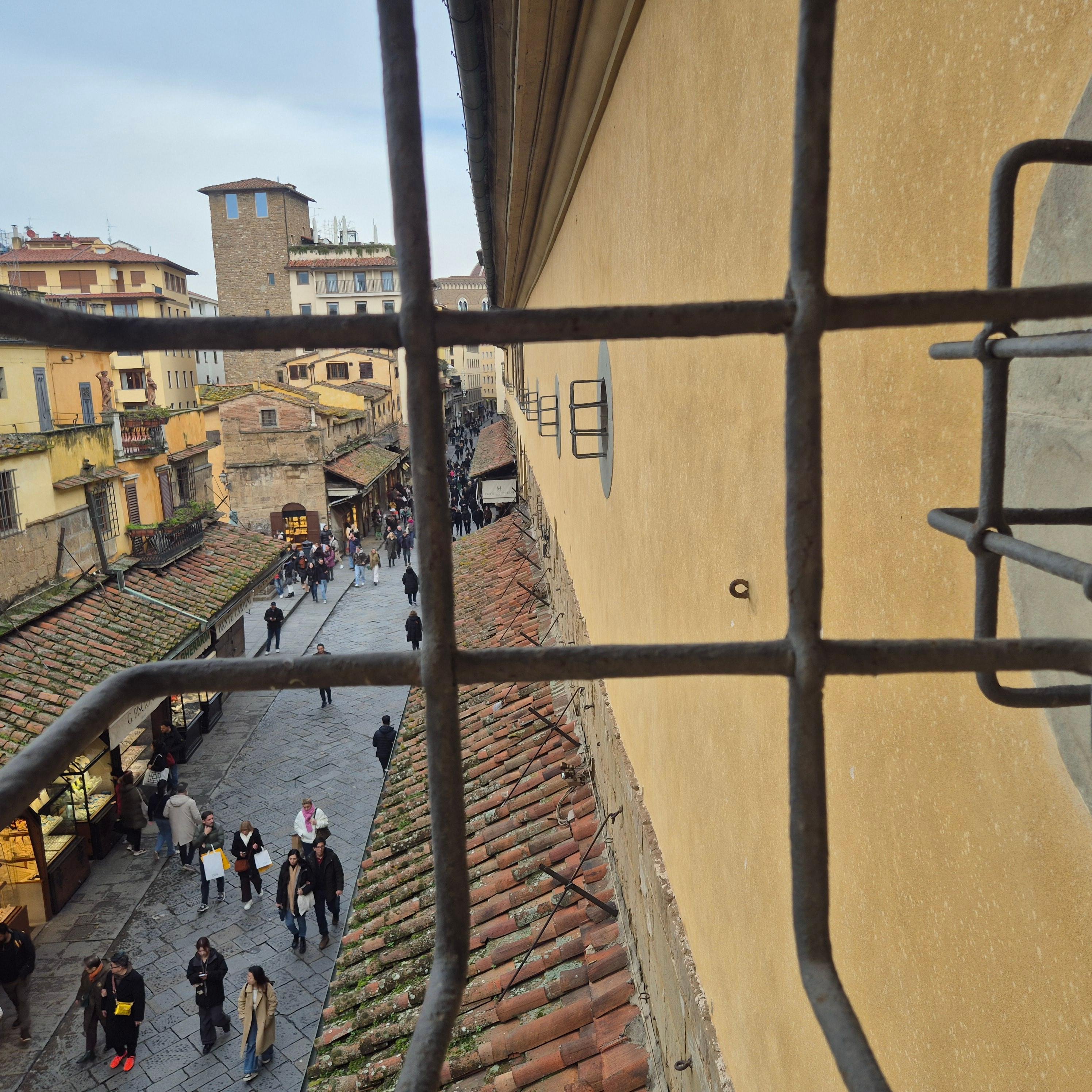 Florence: Exclusive Vasari Corridor & Uffizi Gallery Tour