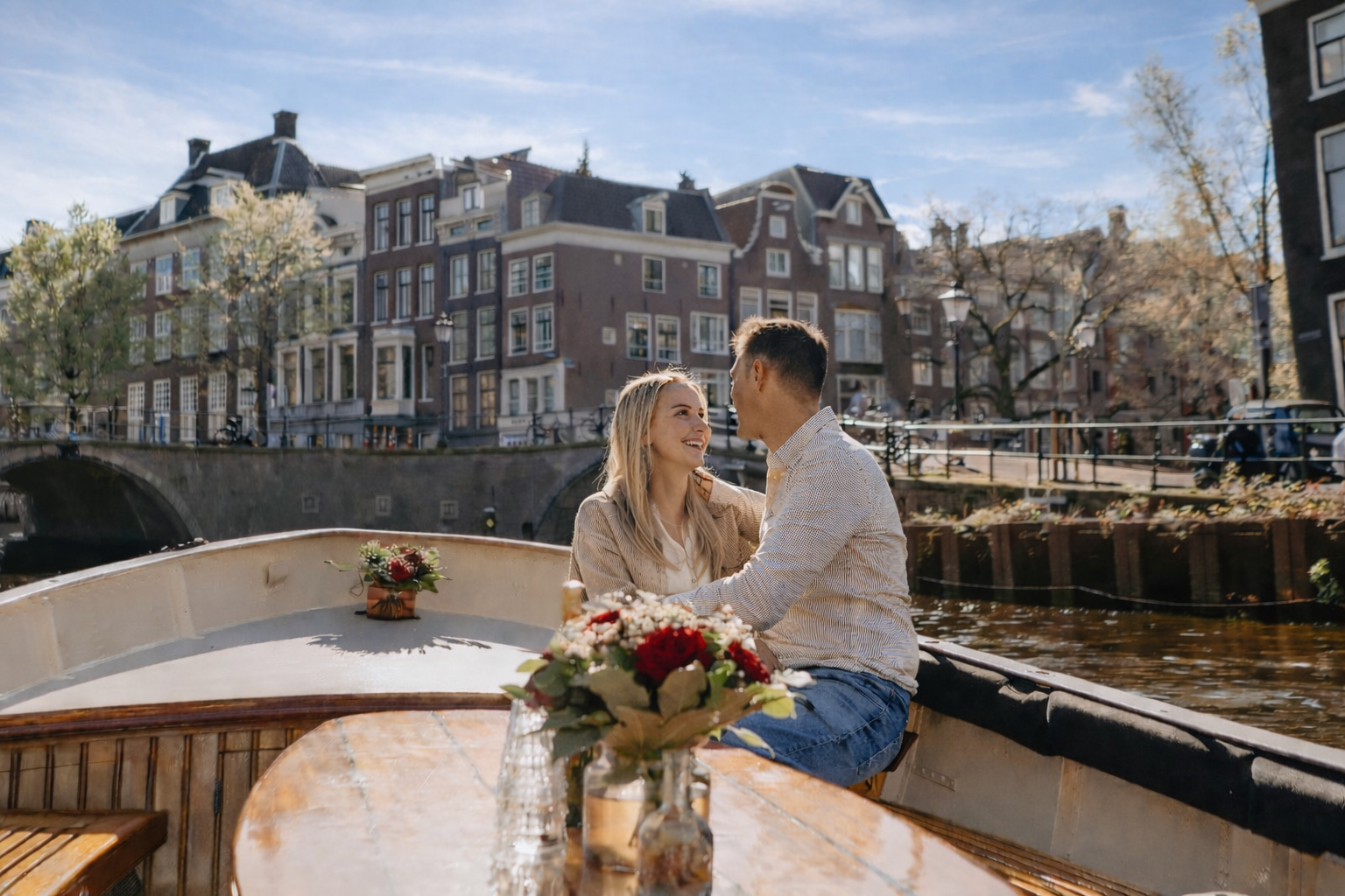 Private Romantic Canal Cruise with Prosecco