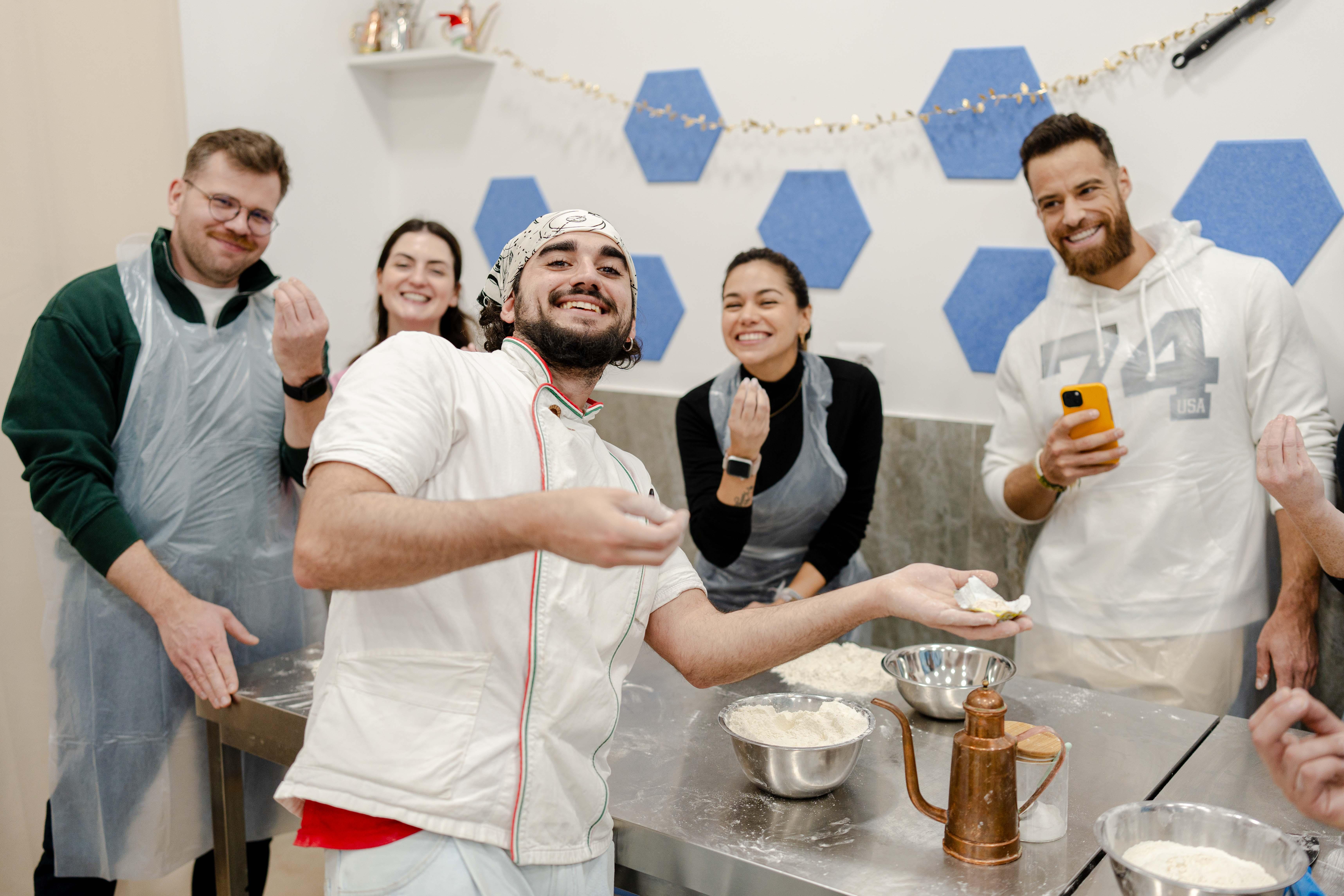 pizza making class in Naples — photo 15