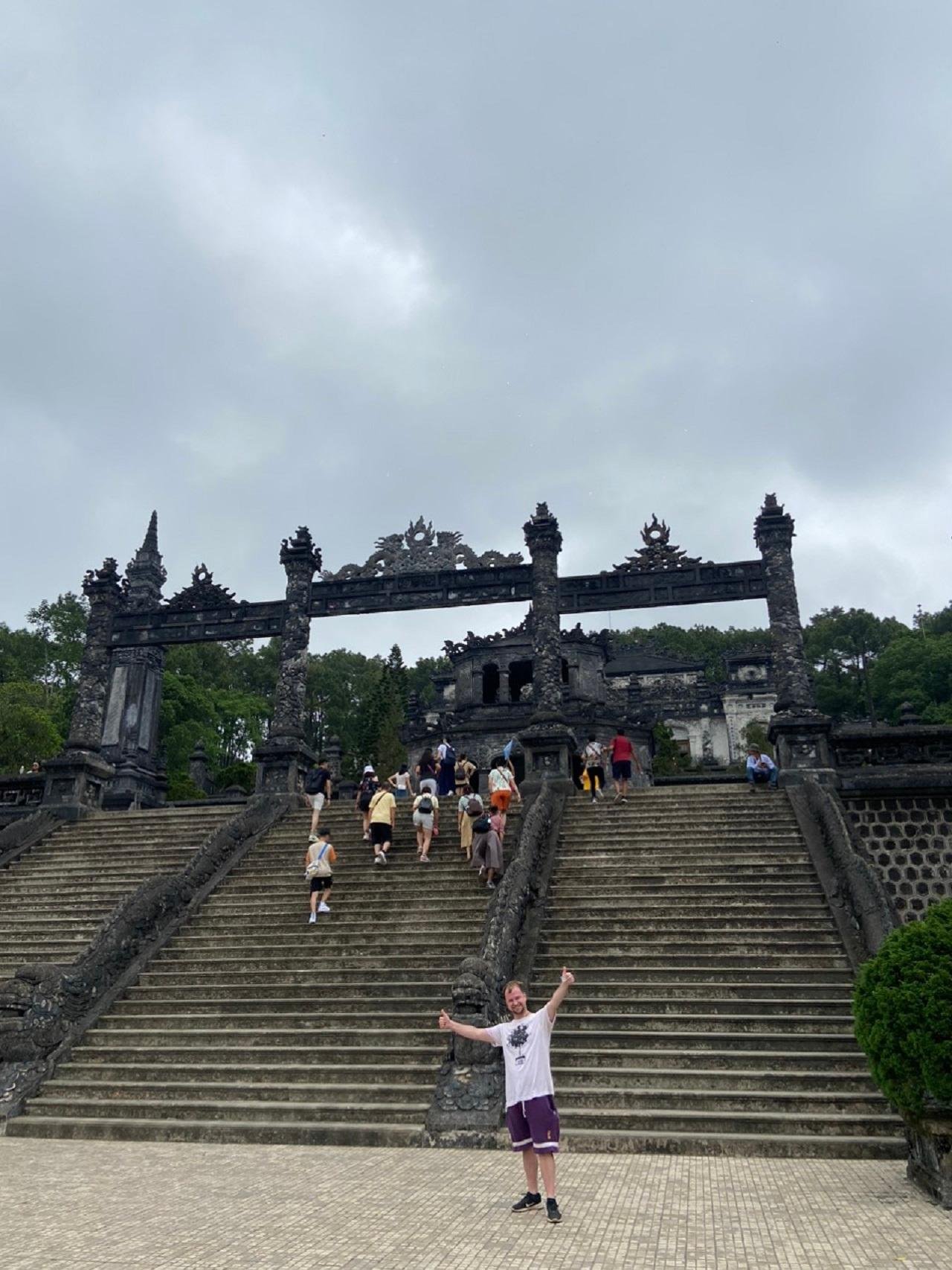 Hue Imperial City, Royal Tombs & Perfume River Discovery