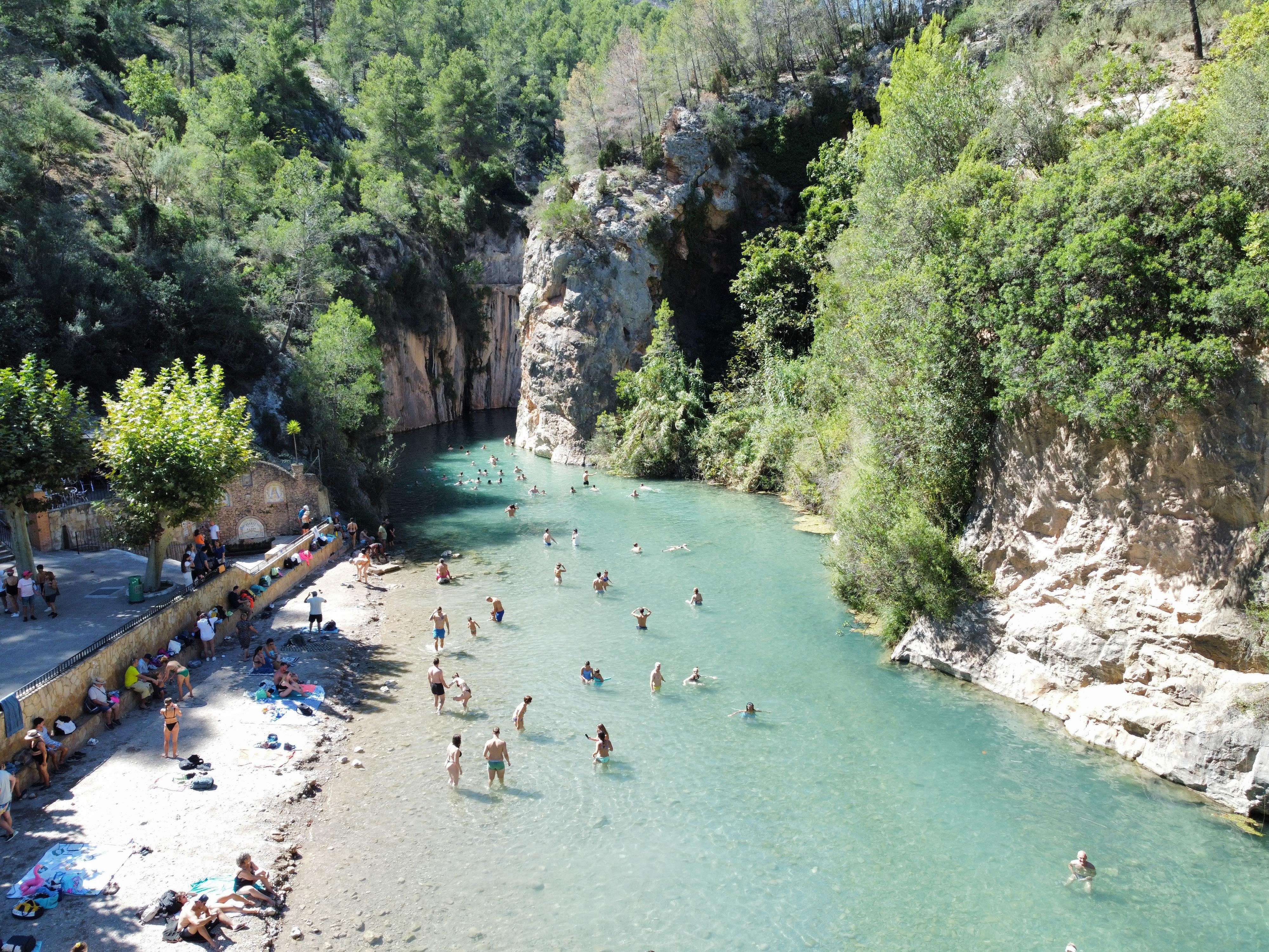 Montanejos Thermal Springs & Salto de la Novia Day Trip