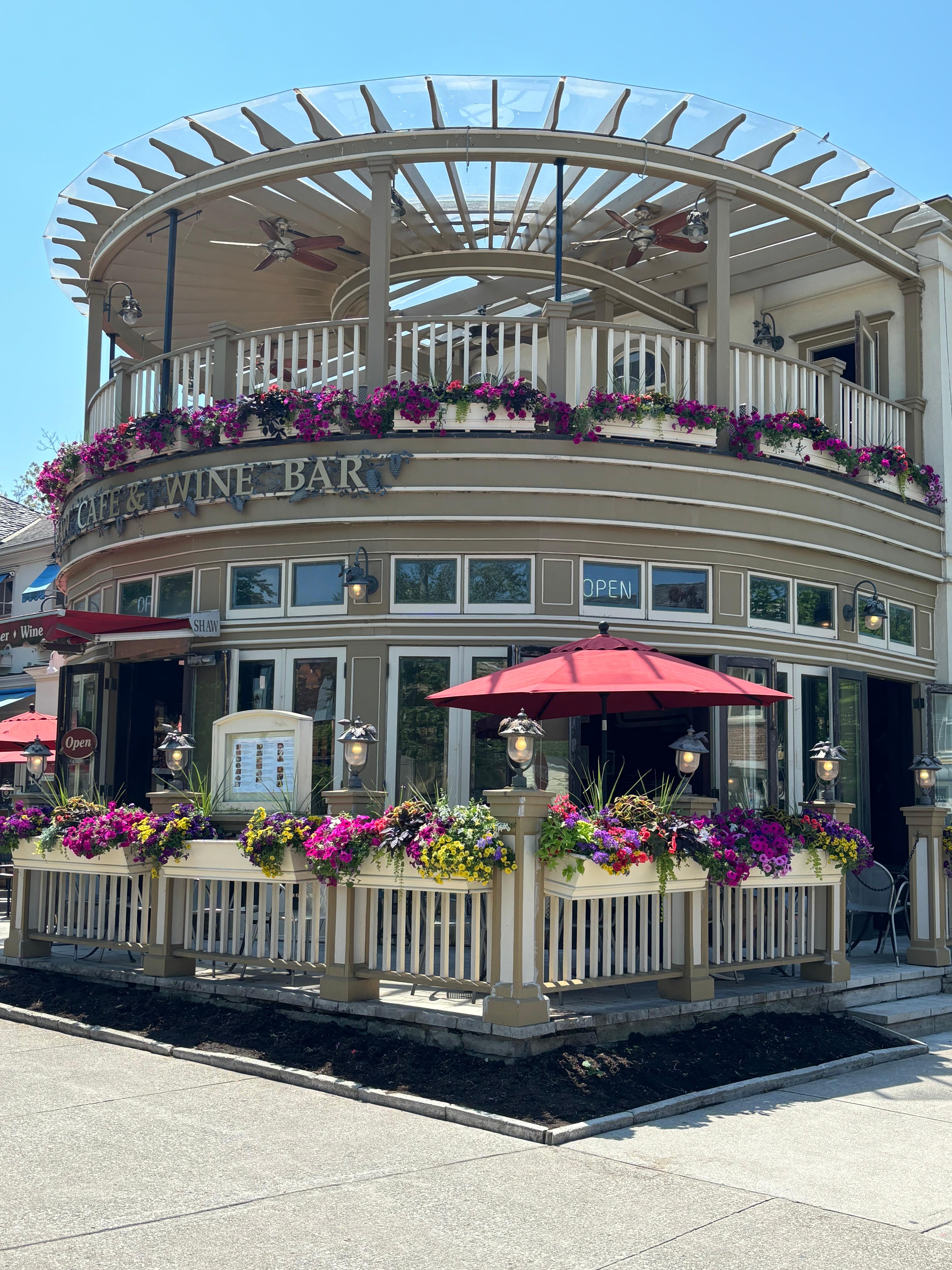Niagara Falls to Niagara-on-the-Lake Discovery Tour