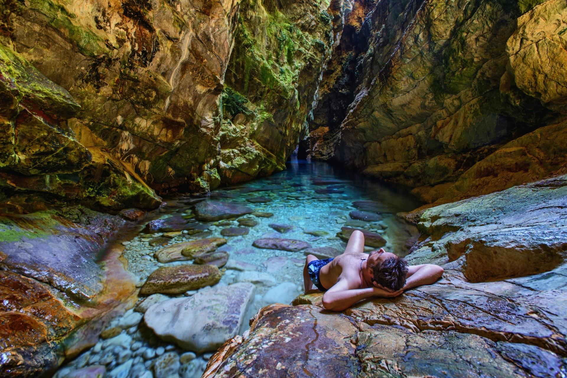 Zadar: Dugi Otok Shipwreck, Sea Cave & Sakarun Beach Speedboat Tour