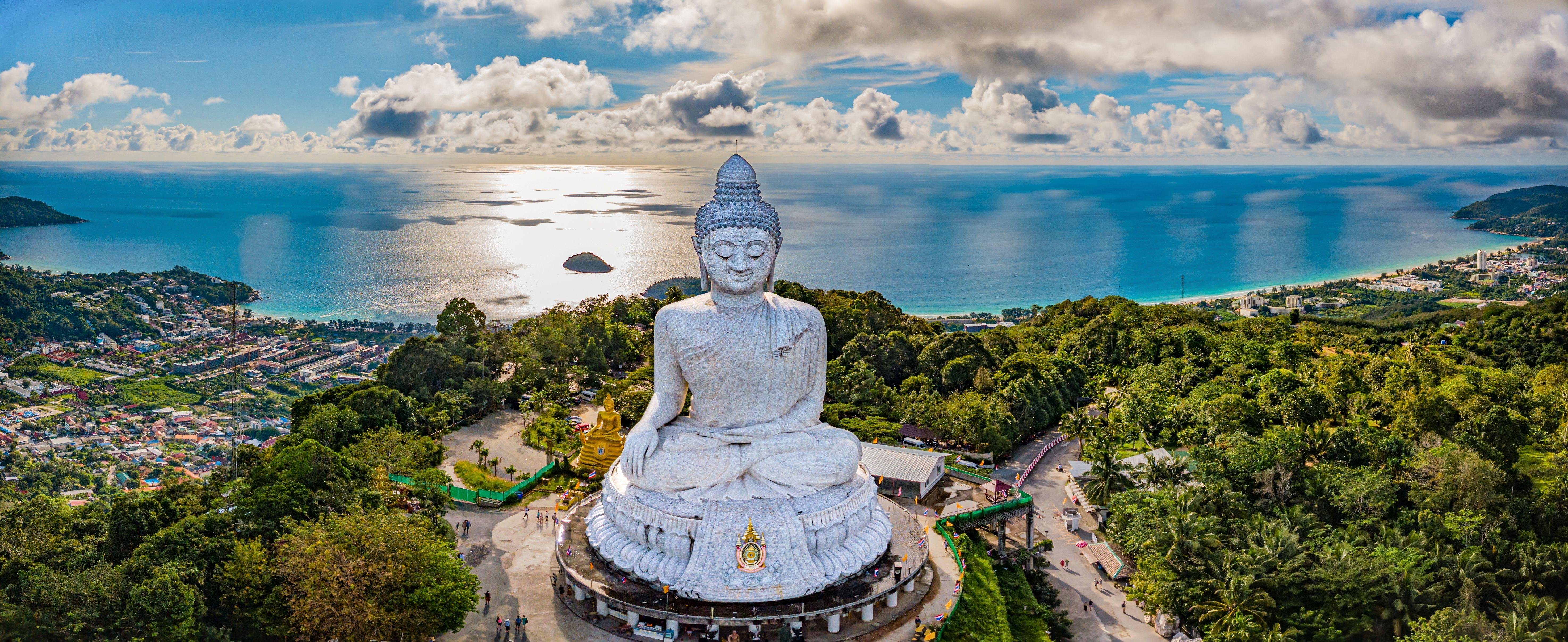 Phuket Cultural Landmarks, Rainforest Lunch & Sunday Market Tour