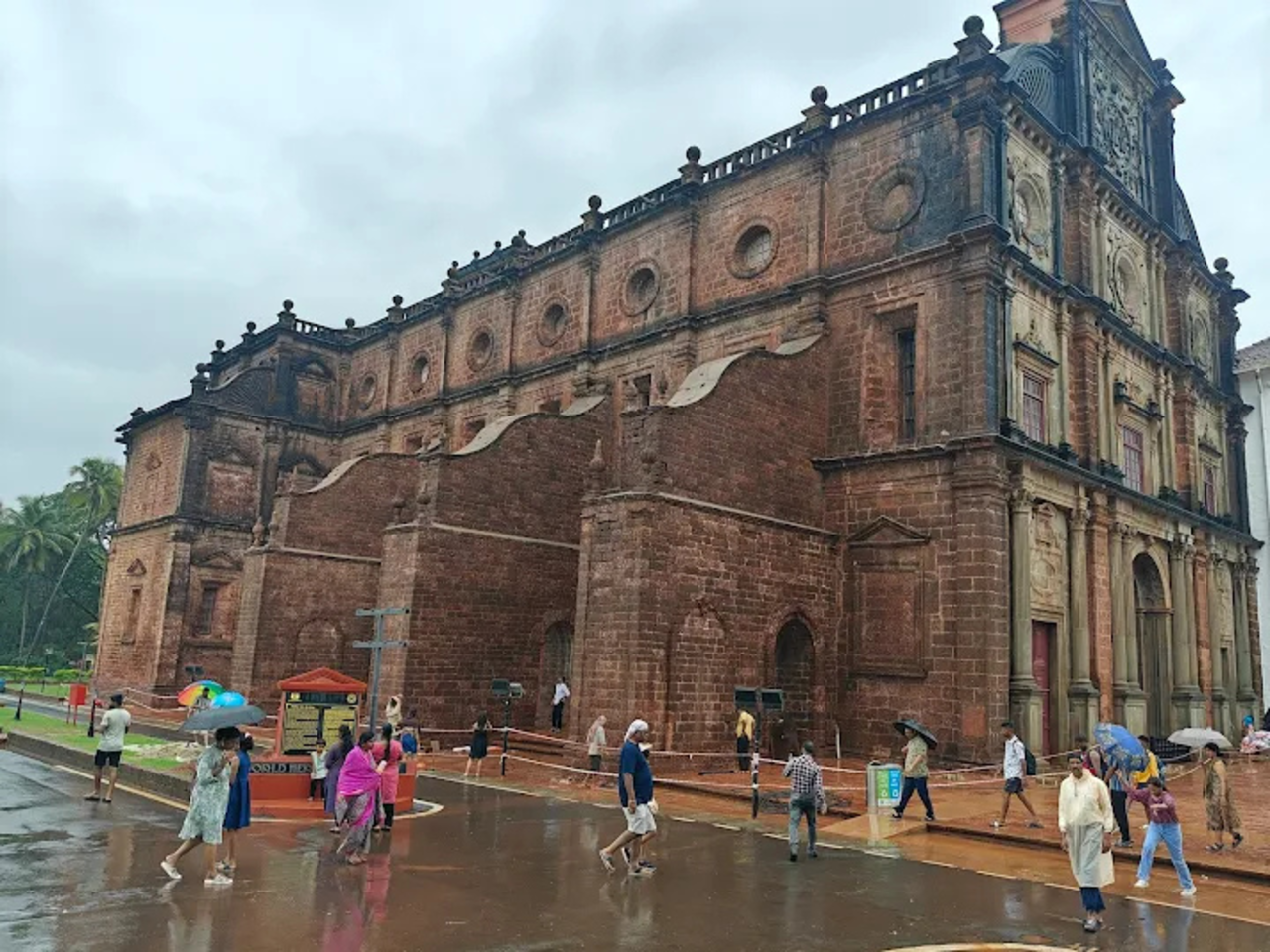 All-Inclusive North & South Goa Private Sightseeing Tour