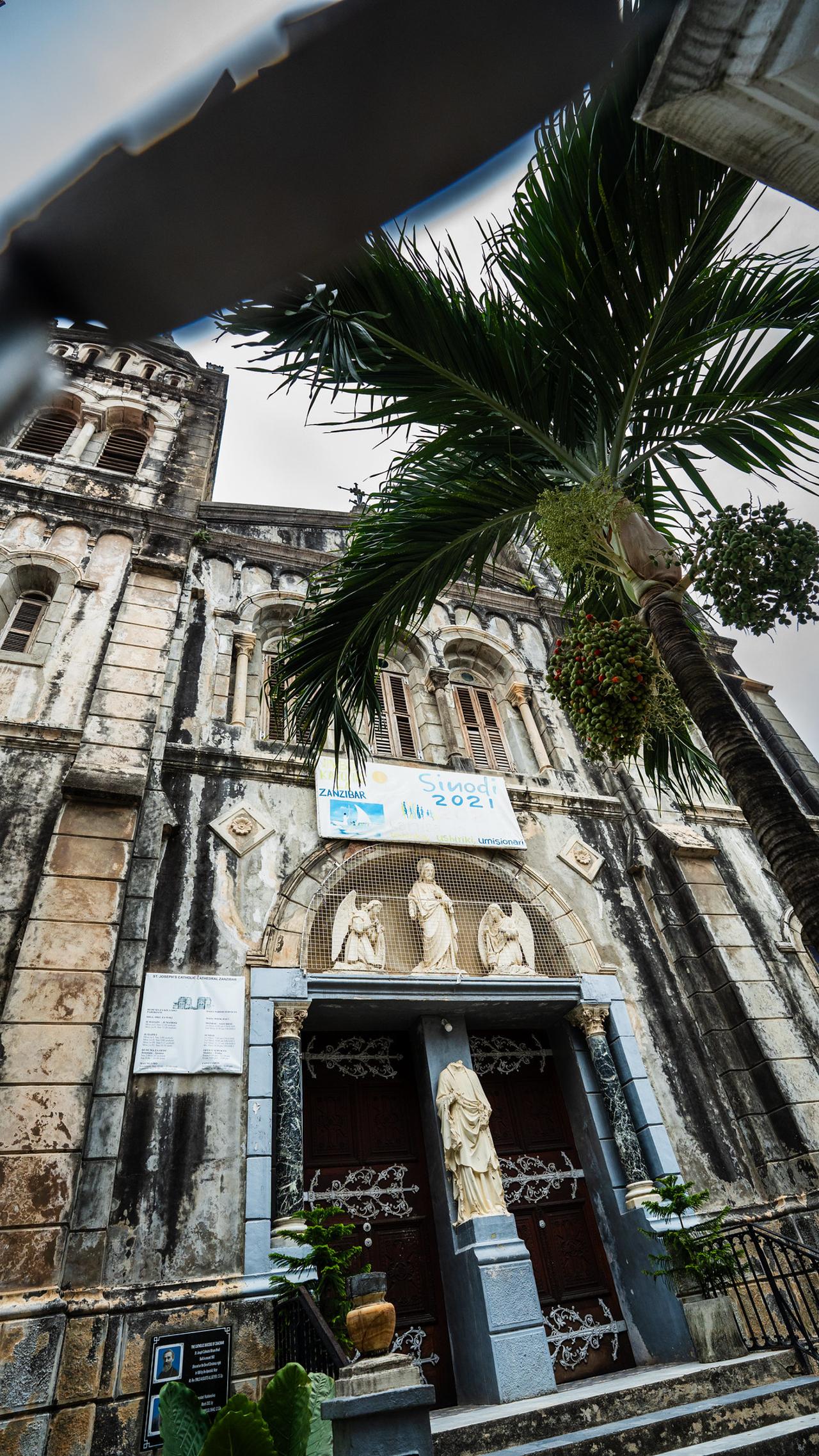 Zanzibar Full-Day Discovery: Stone Town, Spice Farm & Prison Island