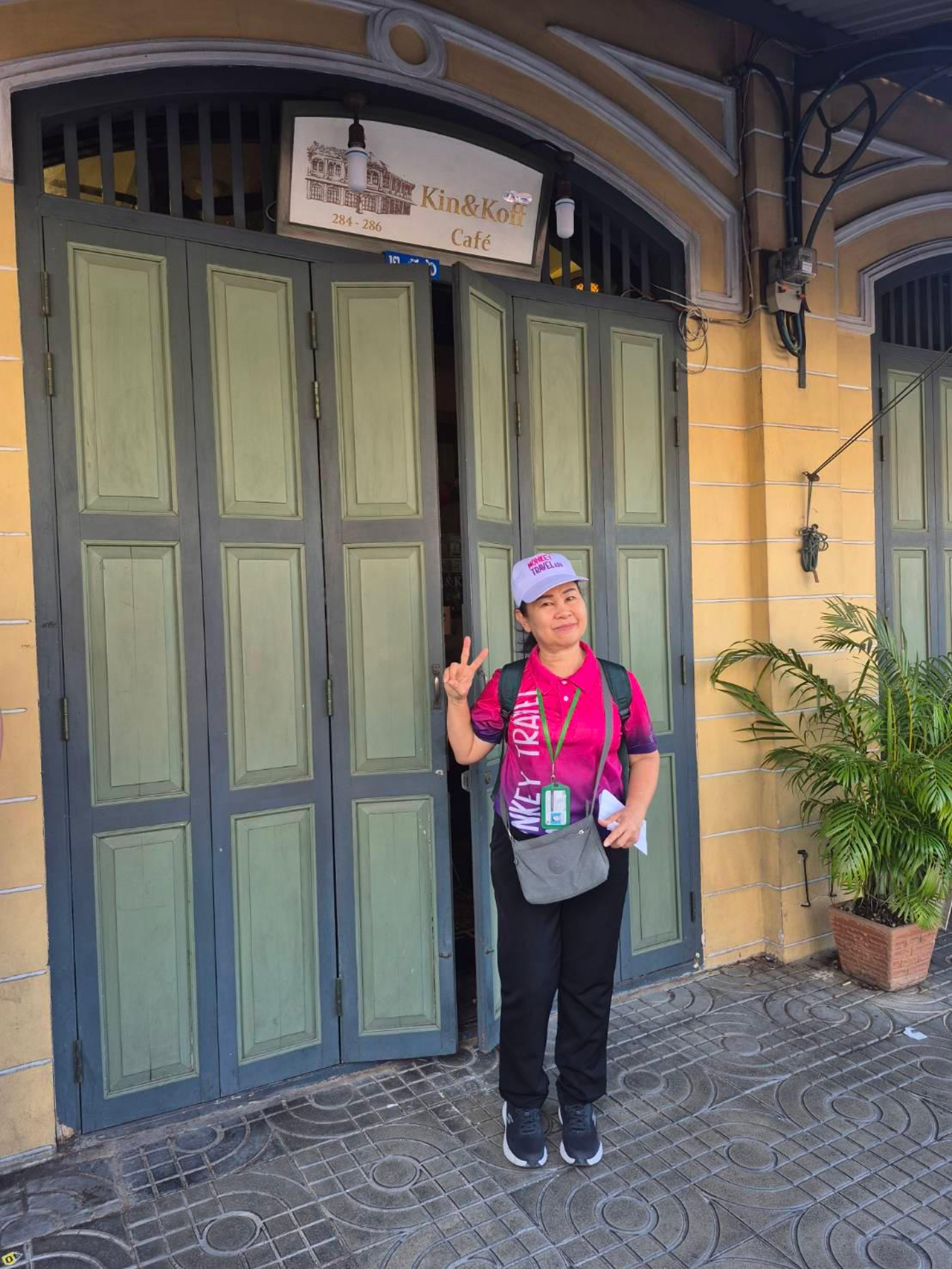 Bangkok Teak Boat Canal Cruise & Wat Arun Exploration