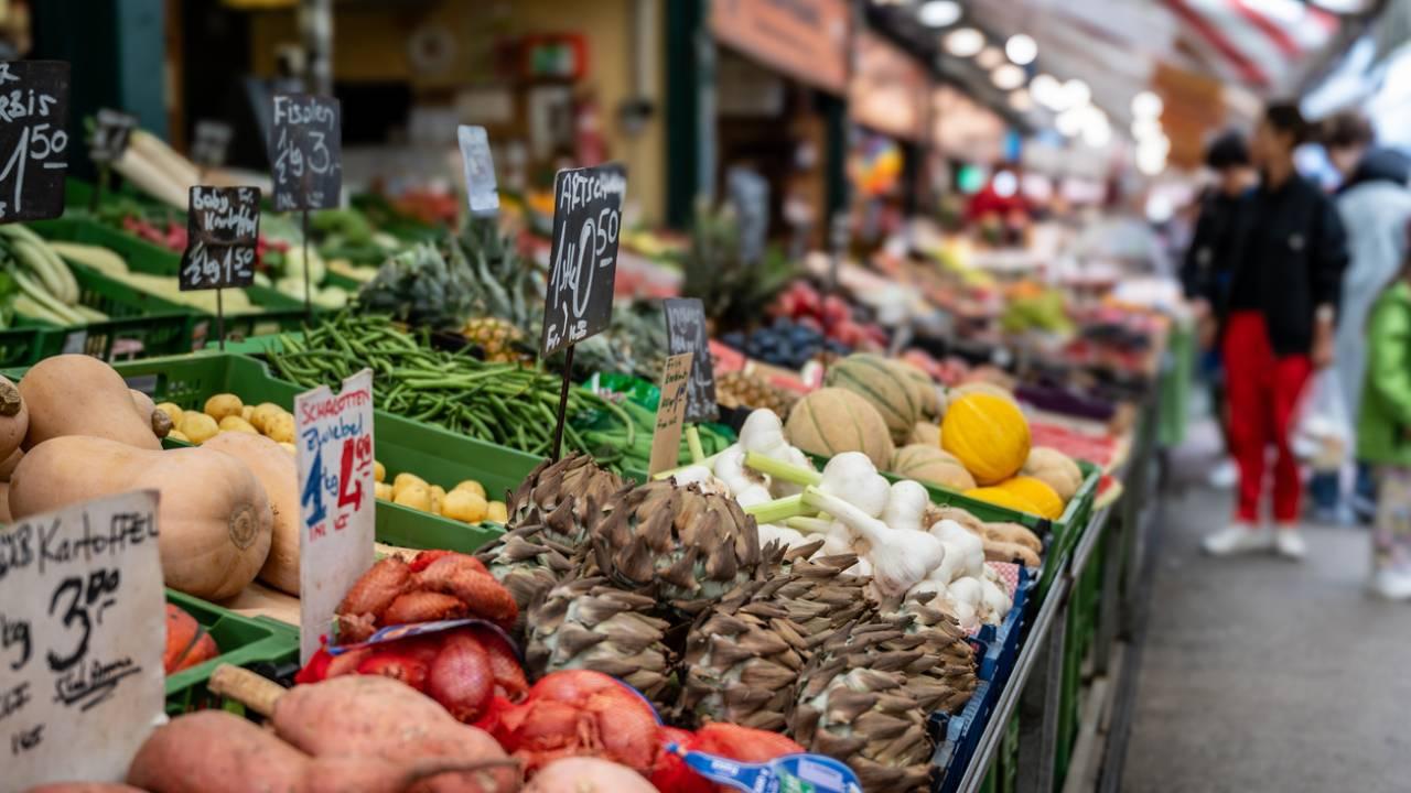 Naschmarkt Food Tasting Walking Tour