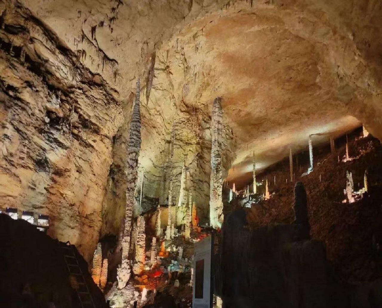 Zhangjiajie 3-Day Summer Escape: Rafting, Glass Bridge & Furong Ancient Town