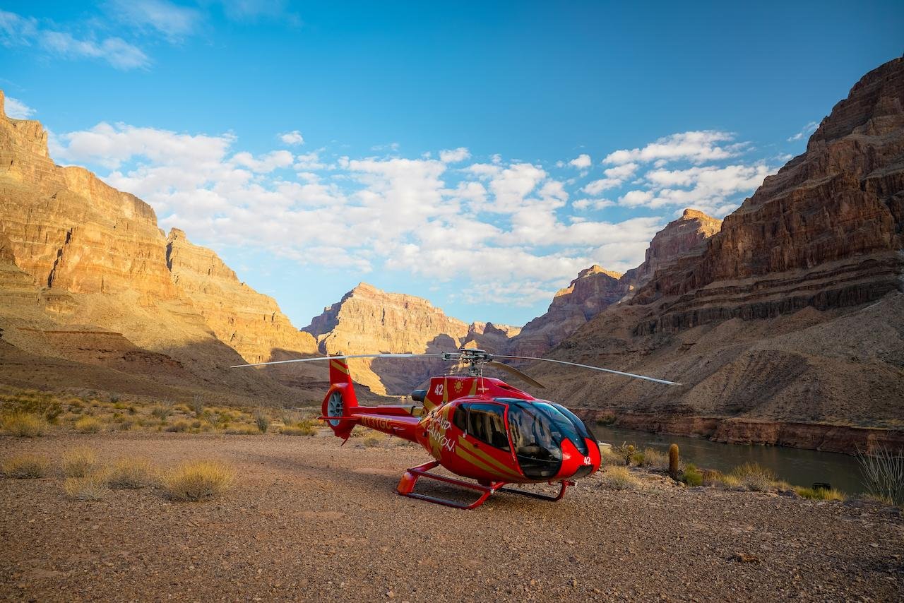 Grand Canyon West Rim Helicopter Landing & Champagne Toast