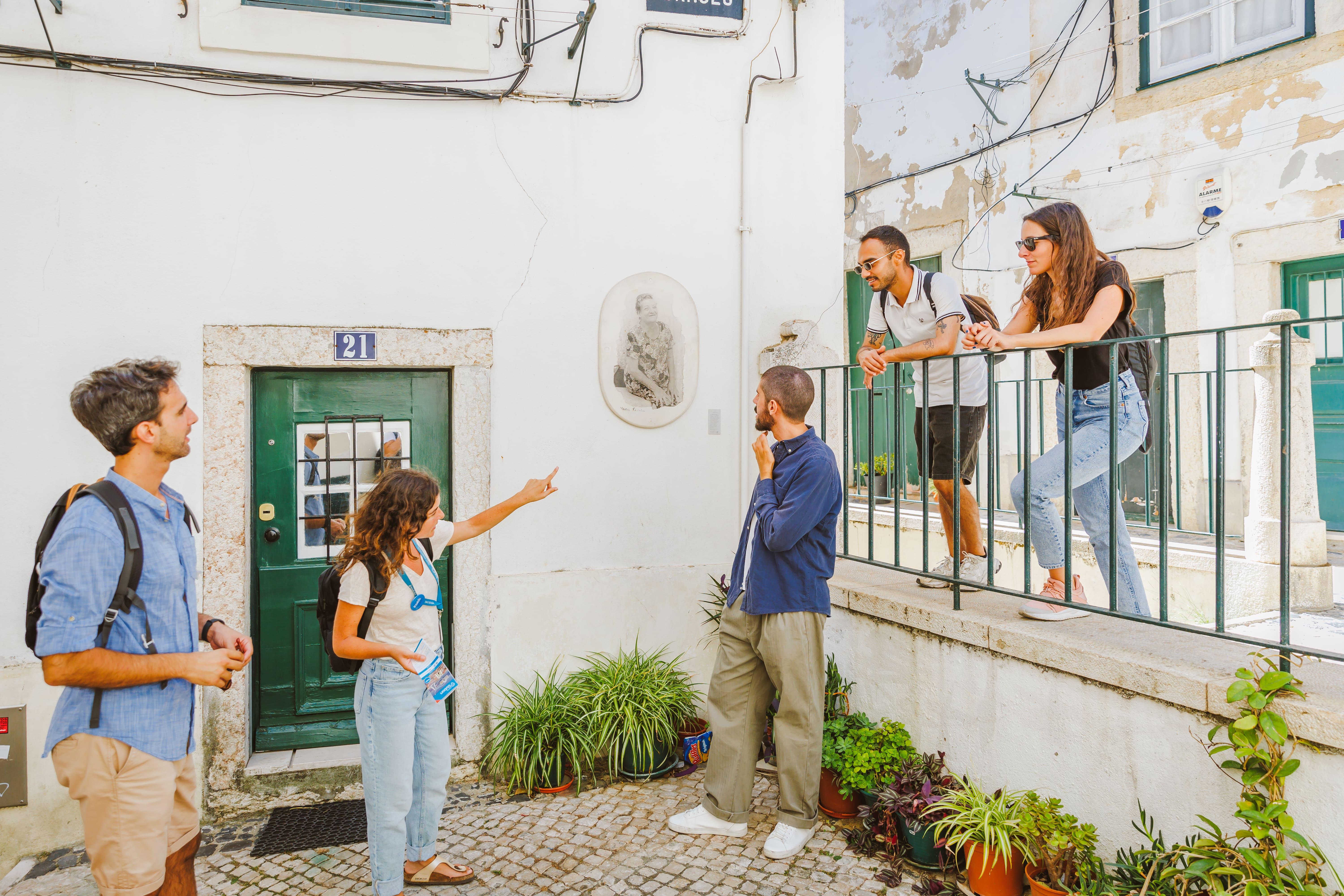 Lisbon Highlights Walking Tour: Rossio, Chiado & Alfama