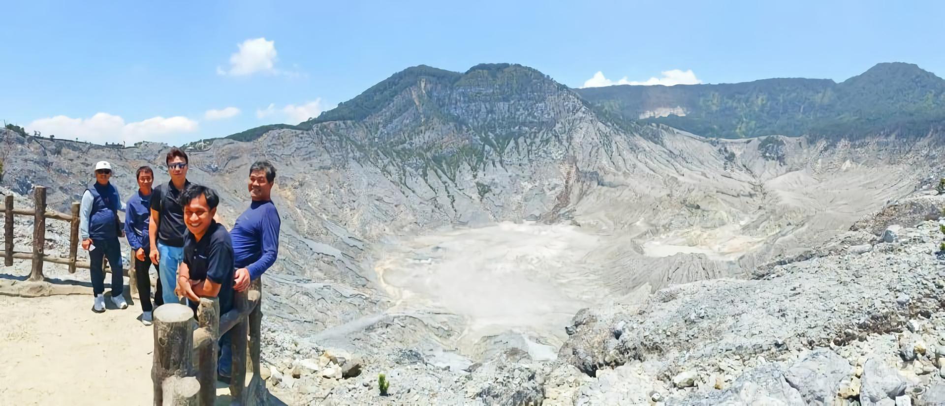 Java Volcano, Coffee Plantation & Hot Springs Full-Day Tour from Jakarta