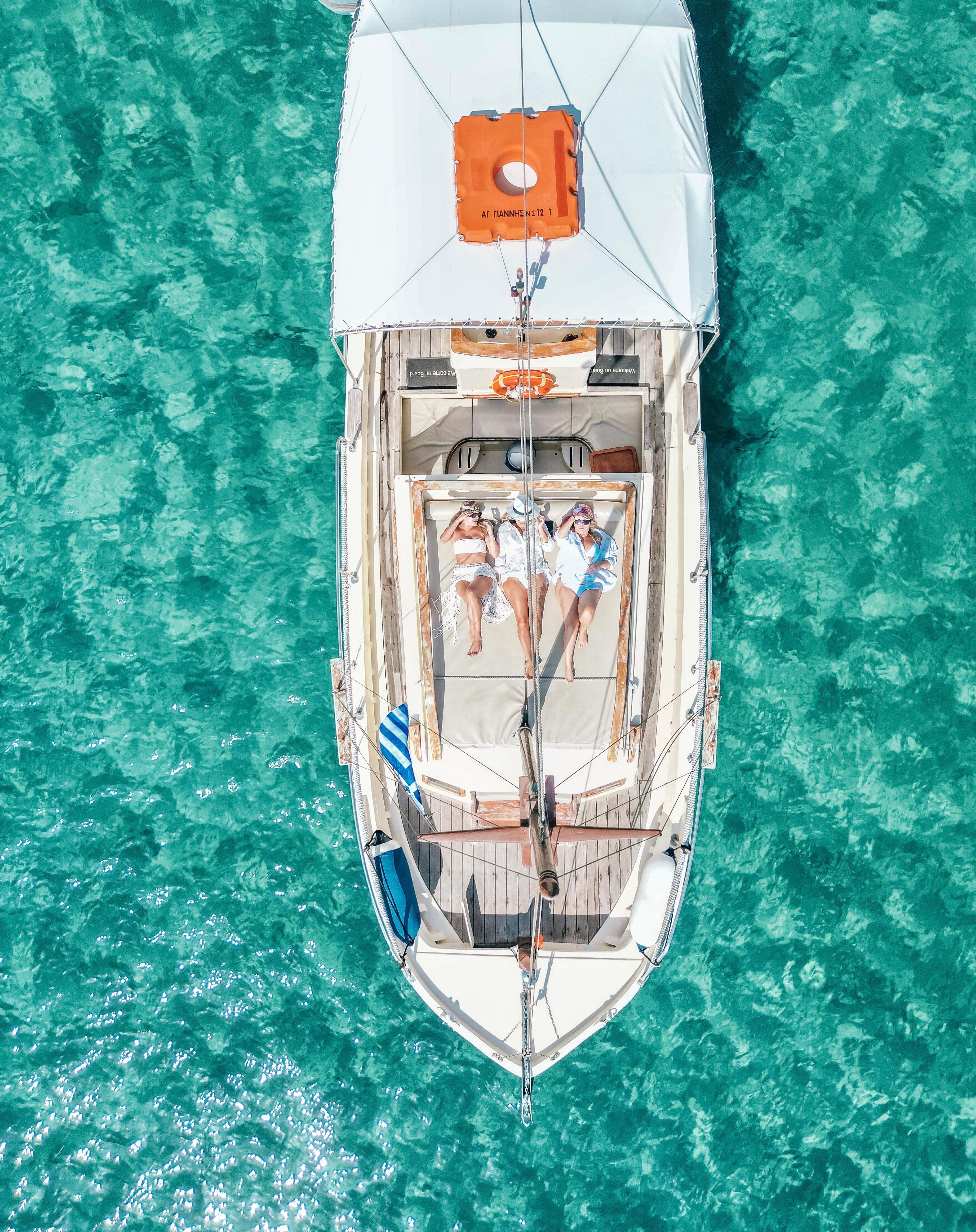 Mykonos Private Wooden Boat Cruise with Lunch