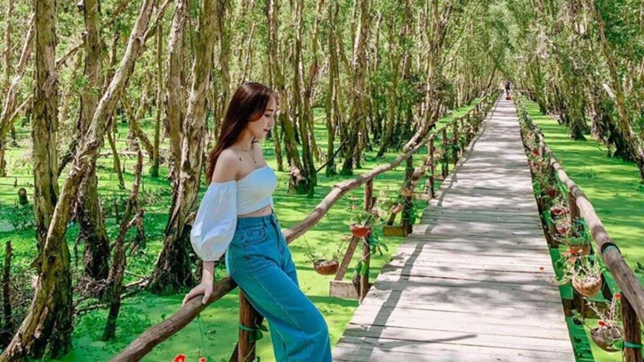 Can Tho Sunrise Floating Market & Mekong Forest Private Tour