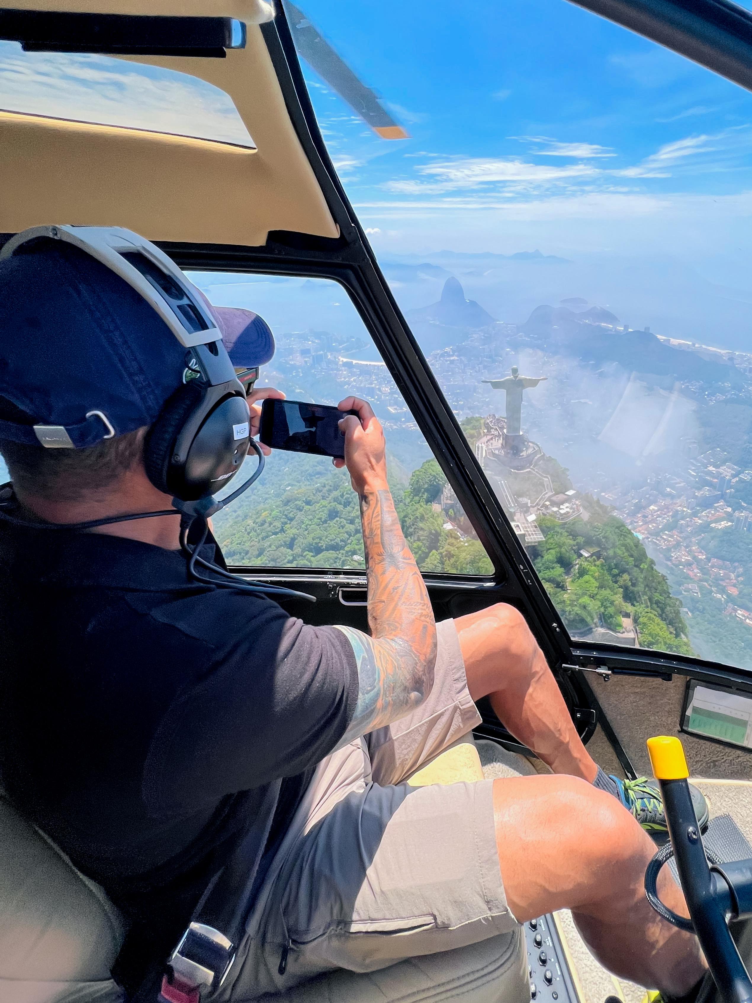 Rio de Janeiro Helicopter Tour: Christ the Redeemer Flight