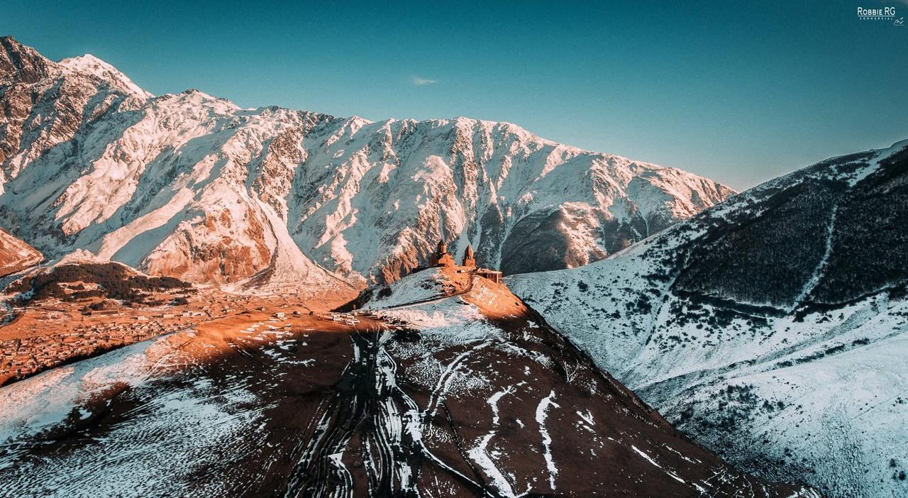 Private Kazbegi Mountain Tour with Gergeti Trinity Church