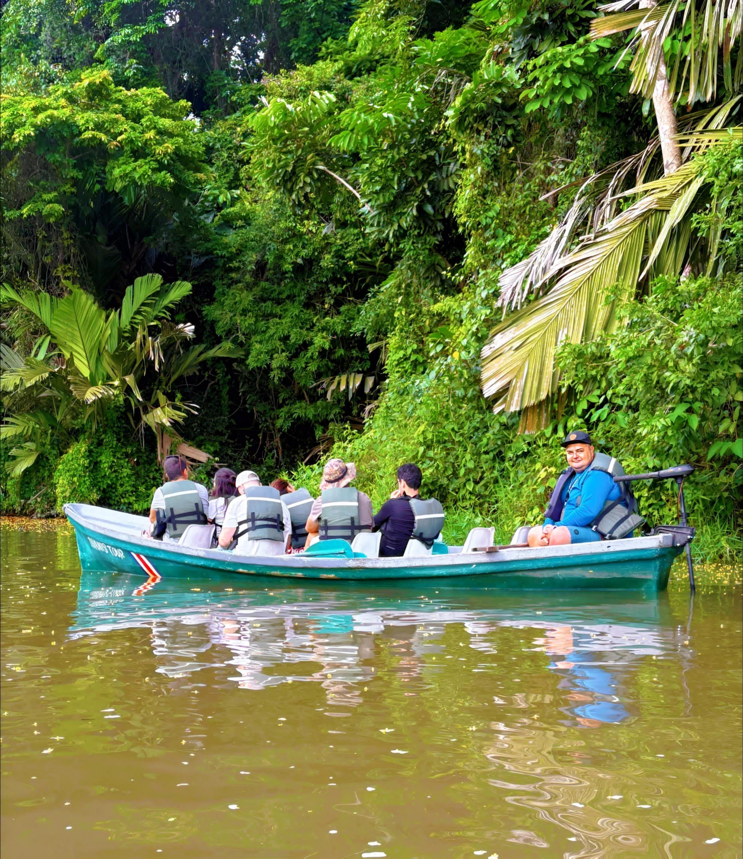 Tortuguero 2-Day Eco Adventure: Canoe, Jaguar Trail, Night Walk & Turtle Nesting
