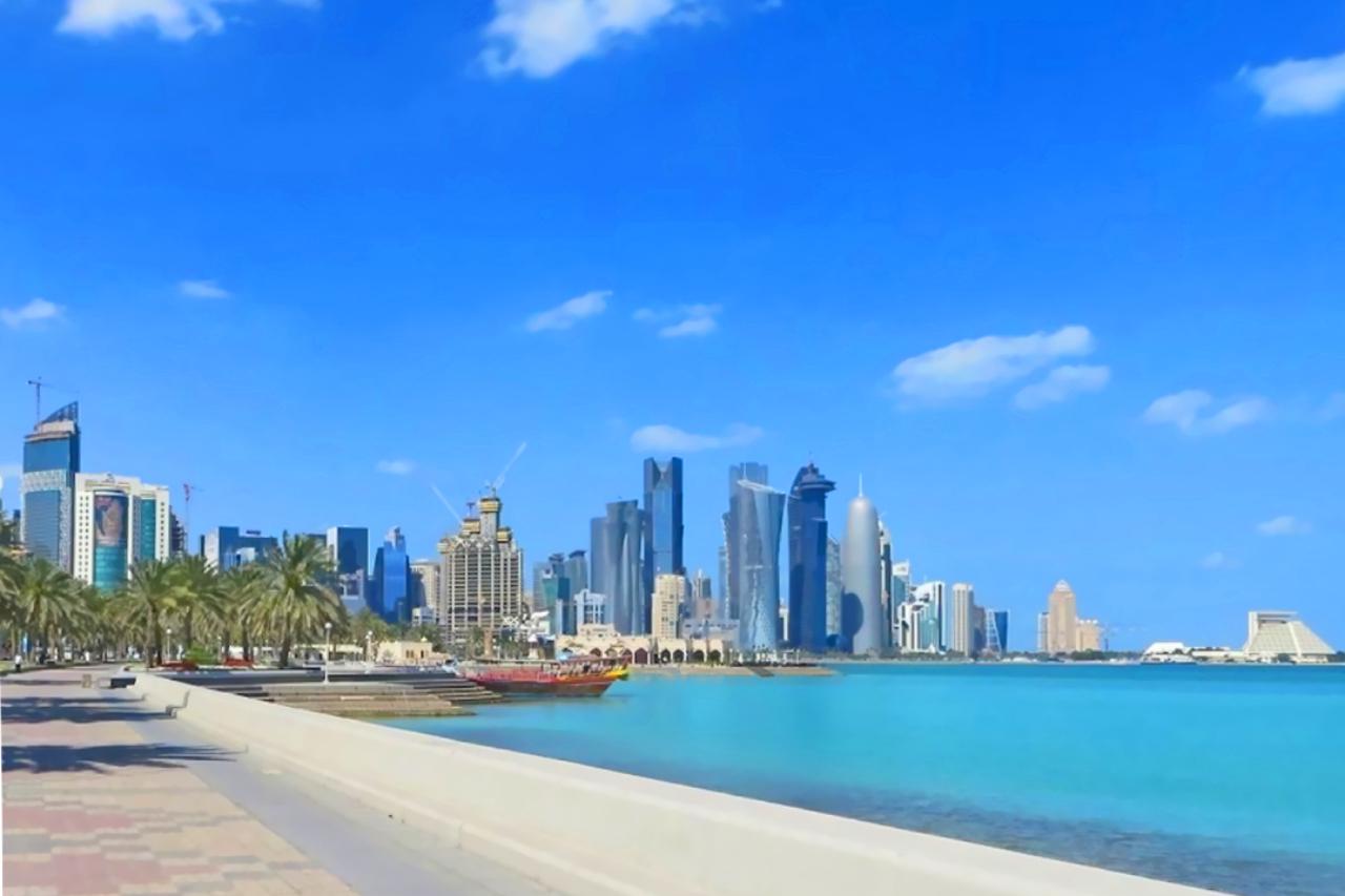 Doha Layover Express: 4-Hour City Discovery Tour