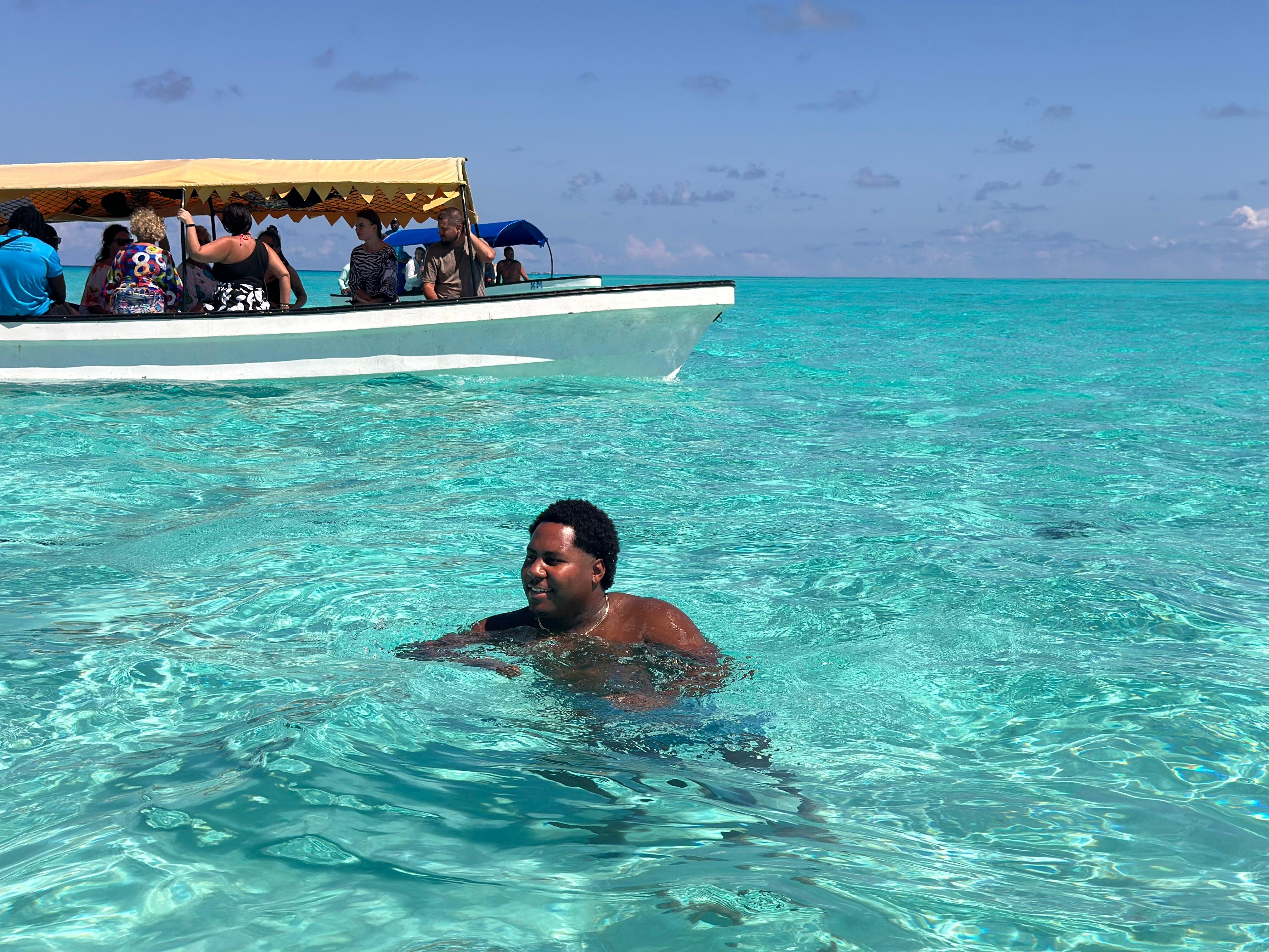 Zanzibar: Mnemba Island Dolphin Swim & Snorkel Adventure