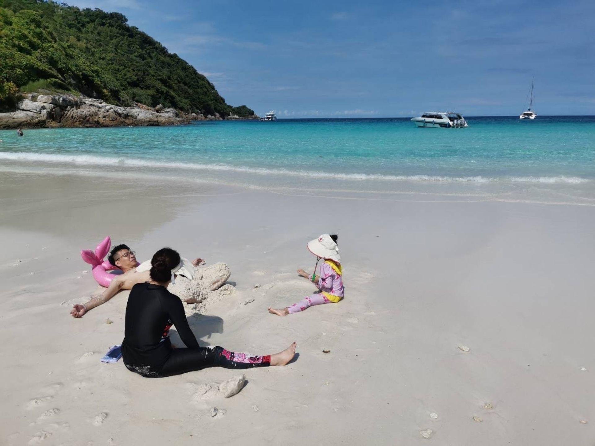 Phuket Speedboat Excursion: Racha & Coral Island