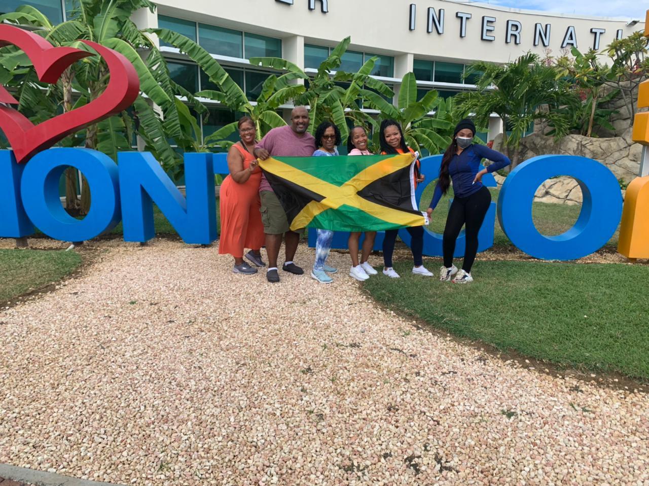 Private Montego Bay Airport Transfer to RIU Resorts