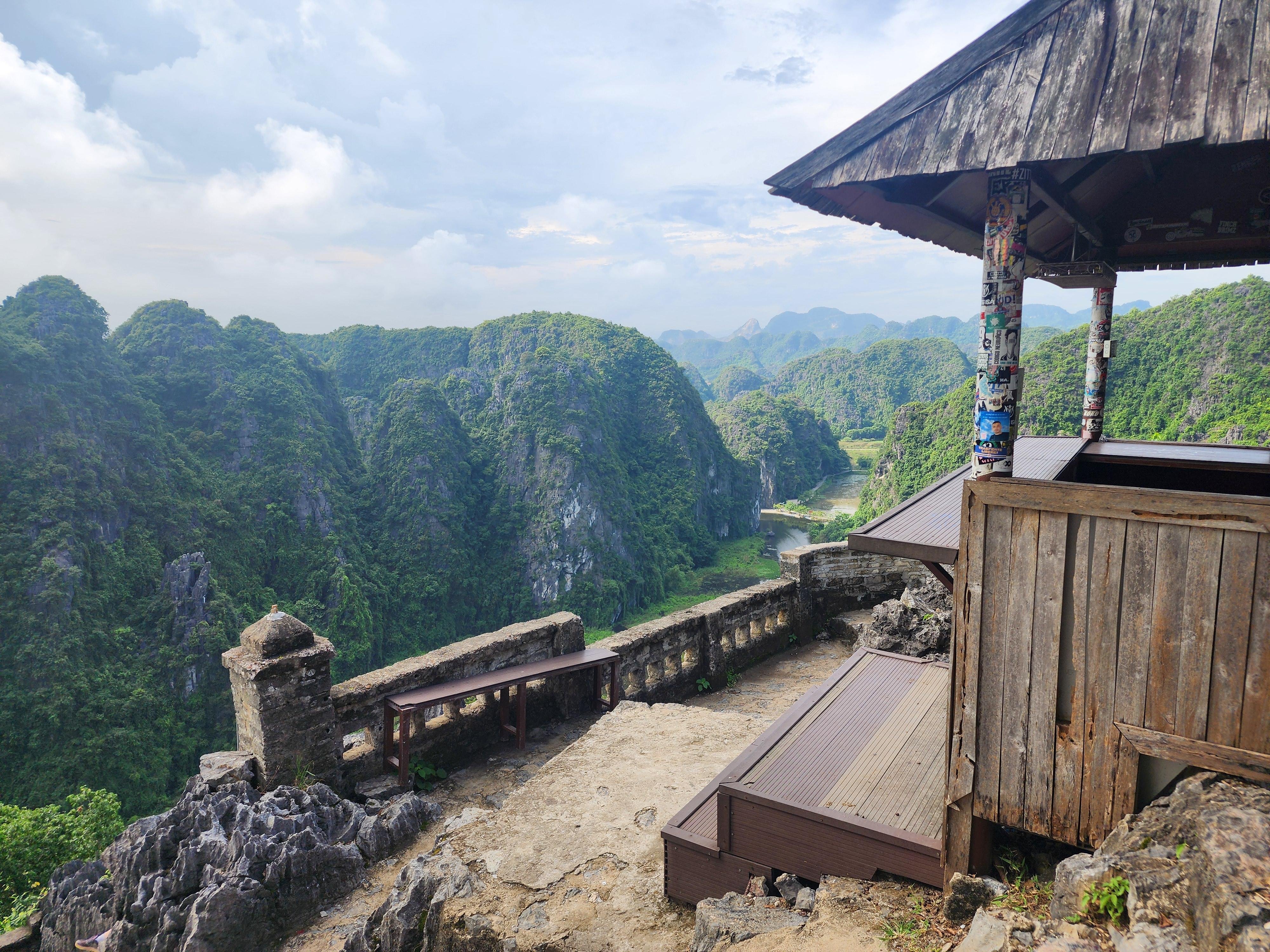 2-Day Ninh Binh & Ha Long Bay Adventure from Hanoi