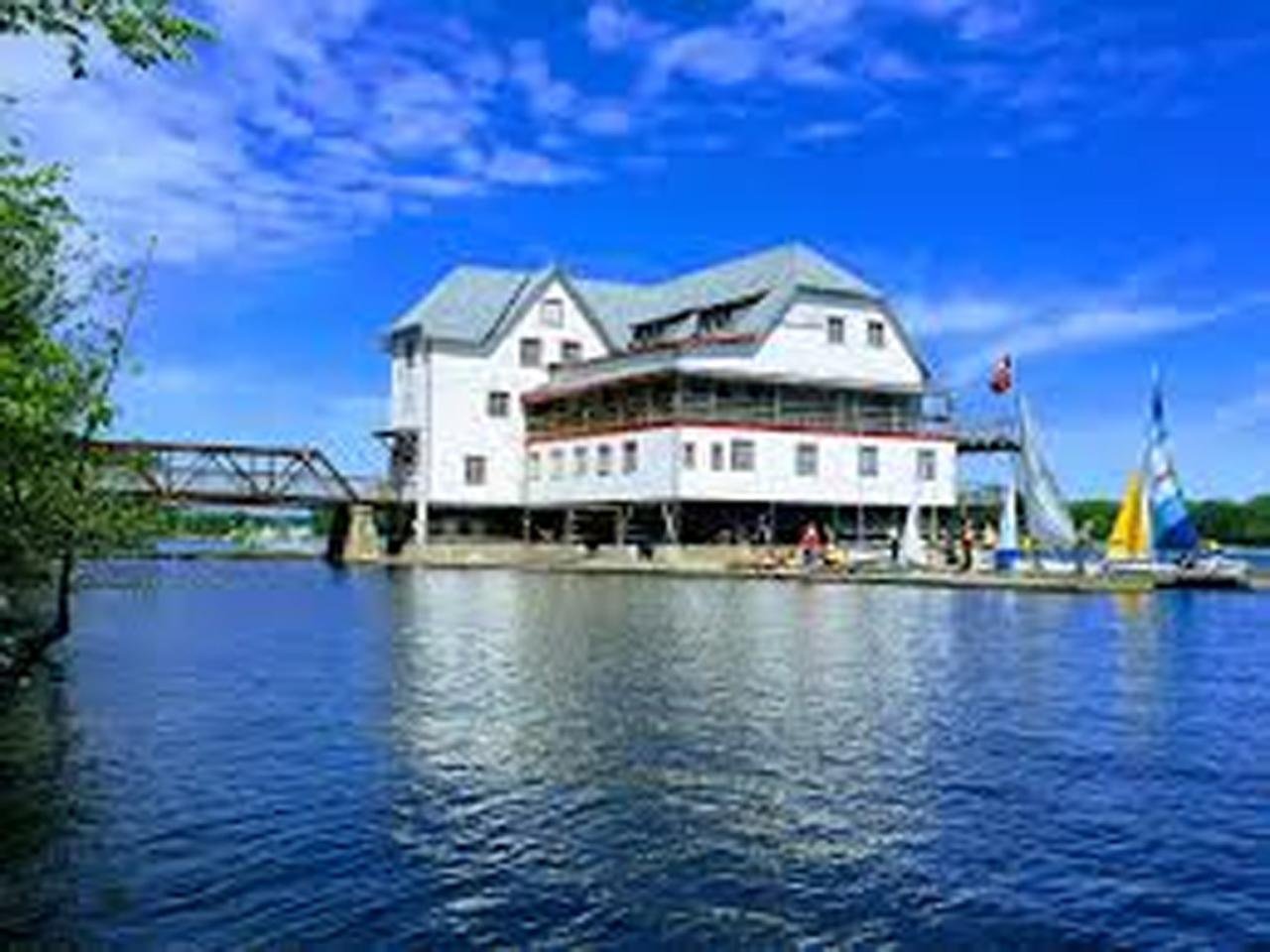 Ottawa Swim & Bike Tour: River House and Rockcliffe