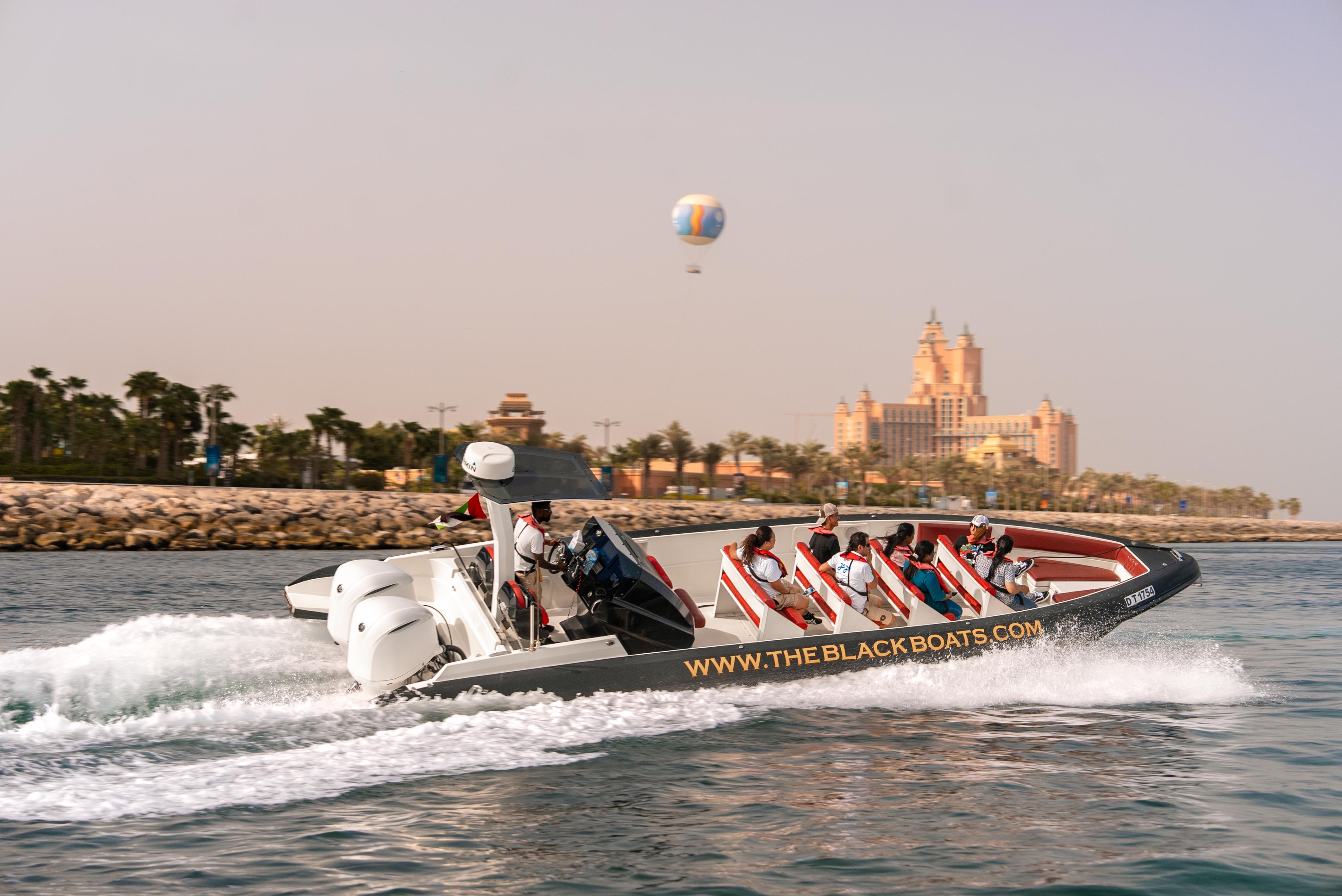 Dubai Marina Speed Boat Tour: Atlantis & Burj Al Arab Views